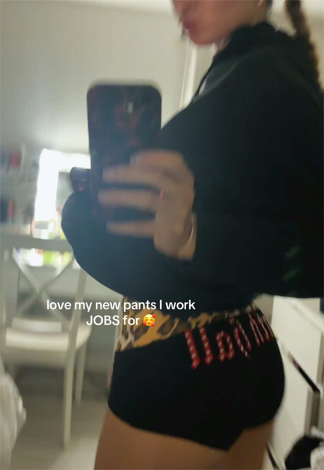 @b?