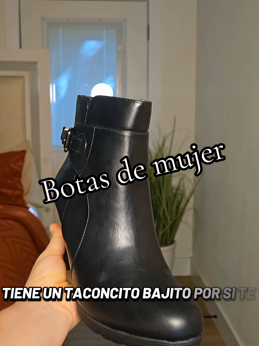 @YeinysVibes
