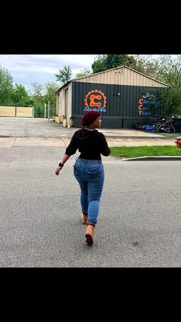 @Thick.Fit.Mechanic.Chick