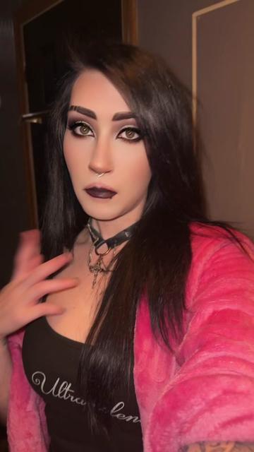 @⛧𝐸𝓃𝓋𝓎⛧