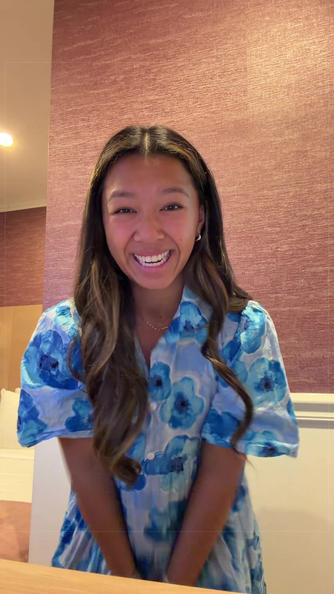 @abby holland 🥳🍓🙊🥐🫧