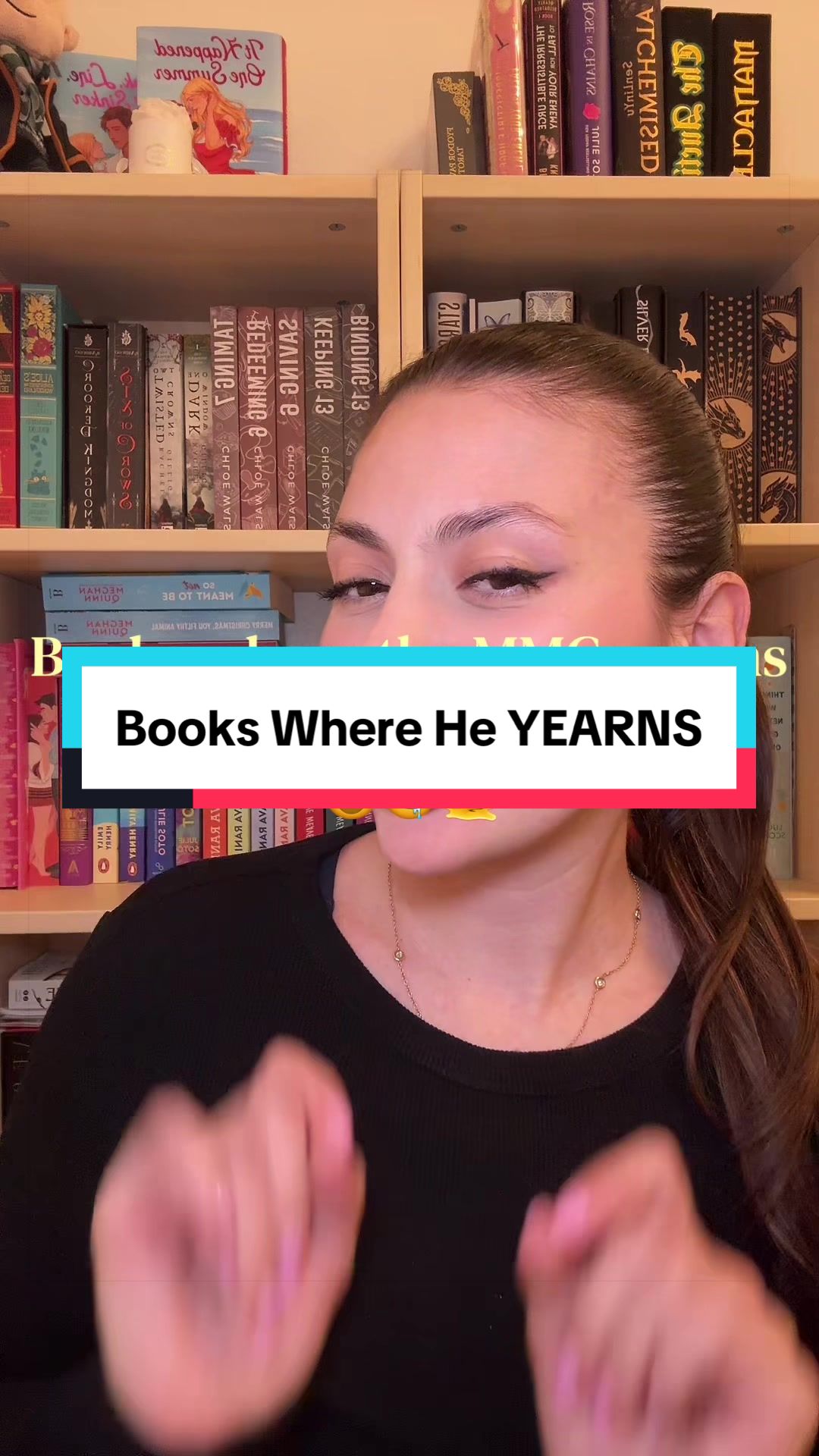 @KristinaLikesBooks 📚🫶✨