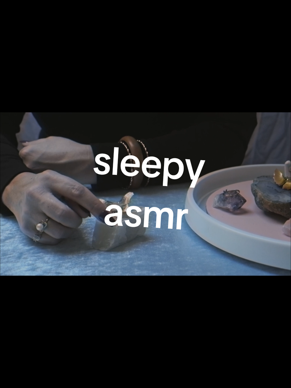 @Sleepy Keys ASMR