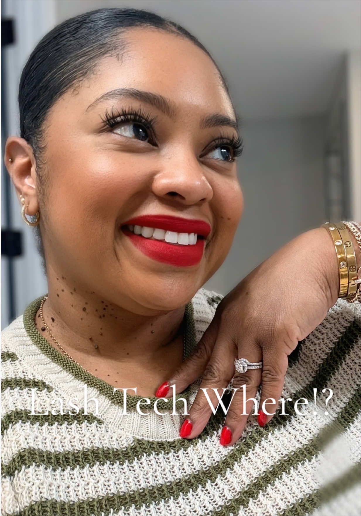 @Ash | HR Fashion Girl | BoyMom