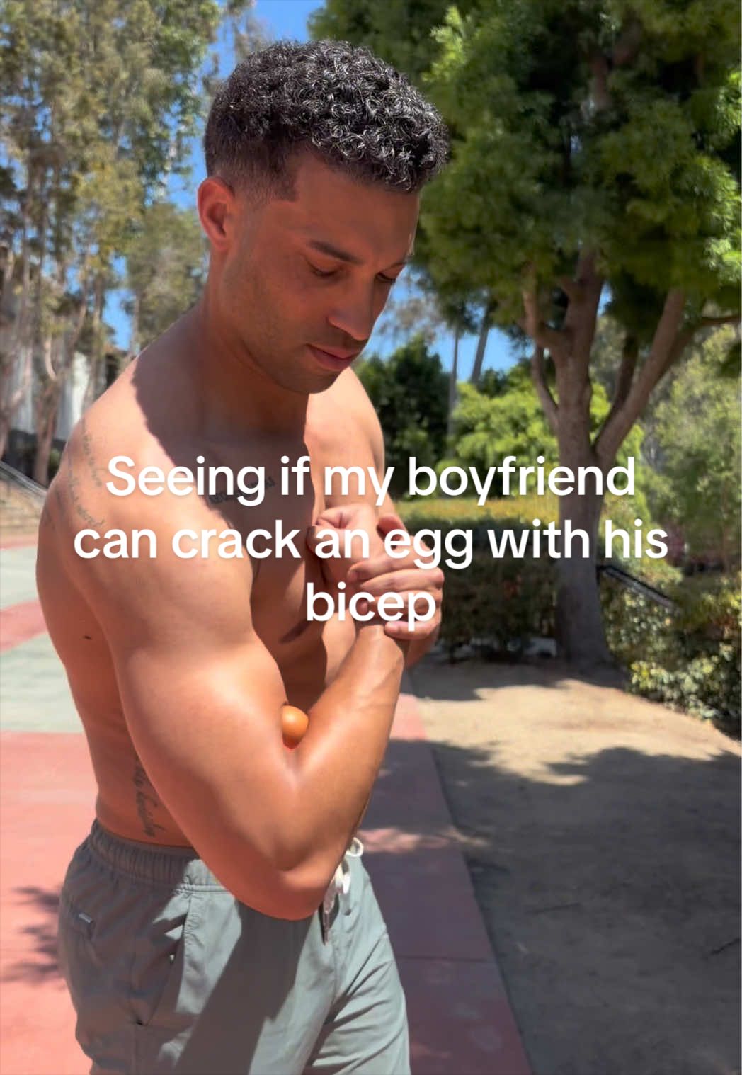 @leahroga