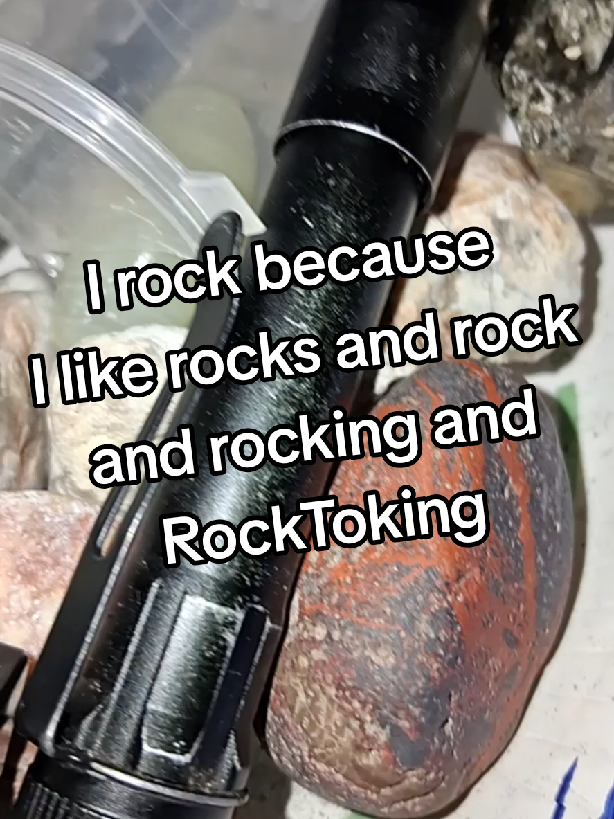 @RockGirlRocking