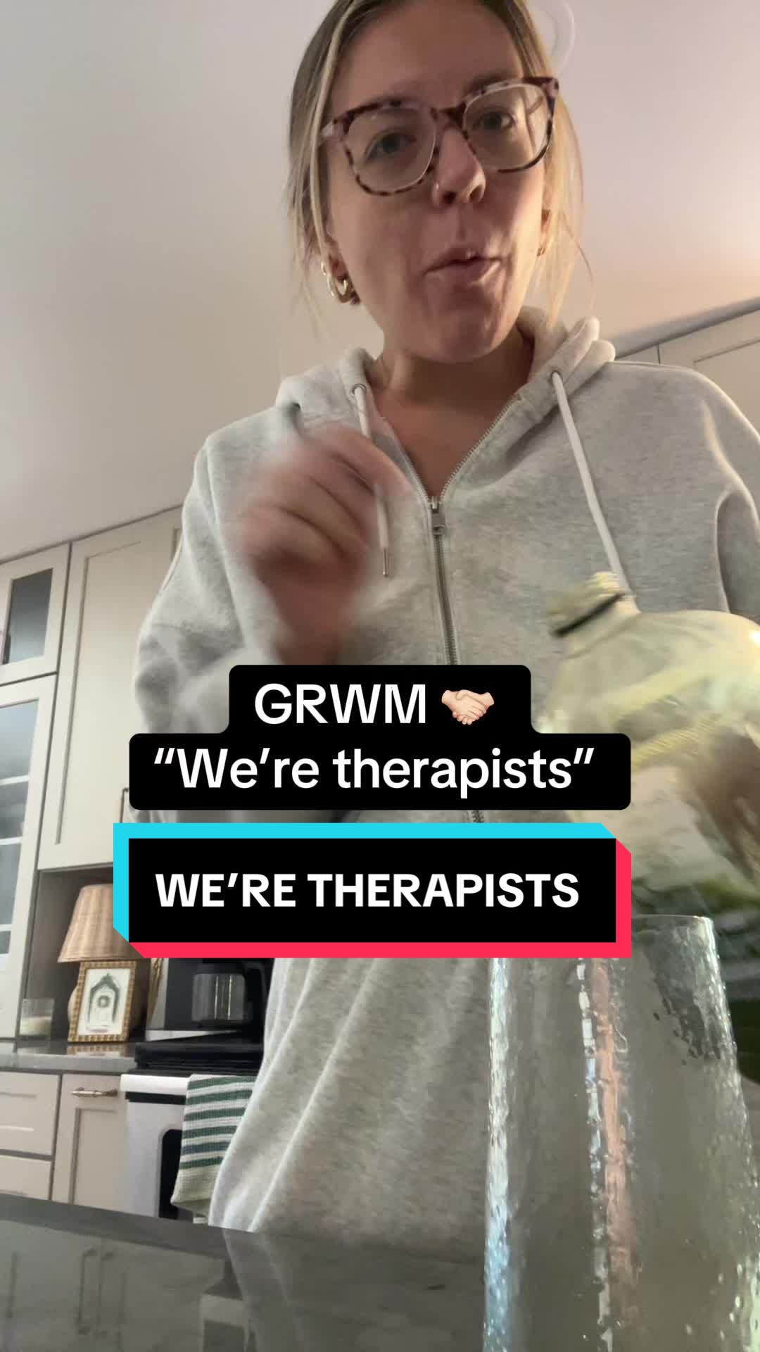 @CARLY | human & therapist