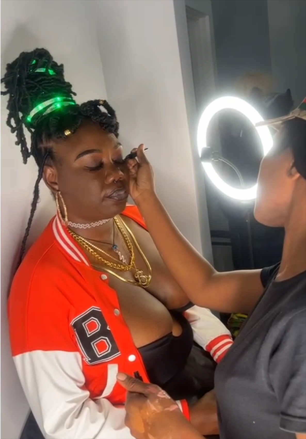 @GG MAKE UP