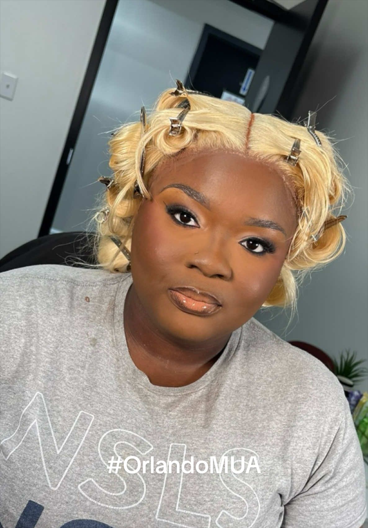 @SHA | PRO MUA & INSTRUCTOR ✨