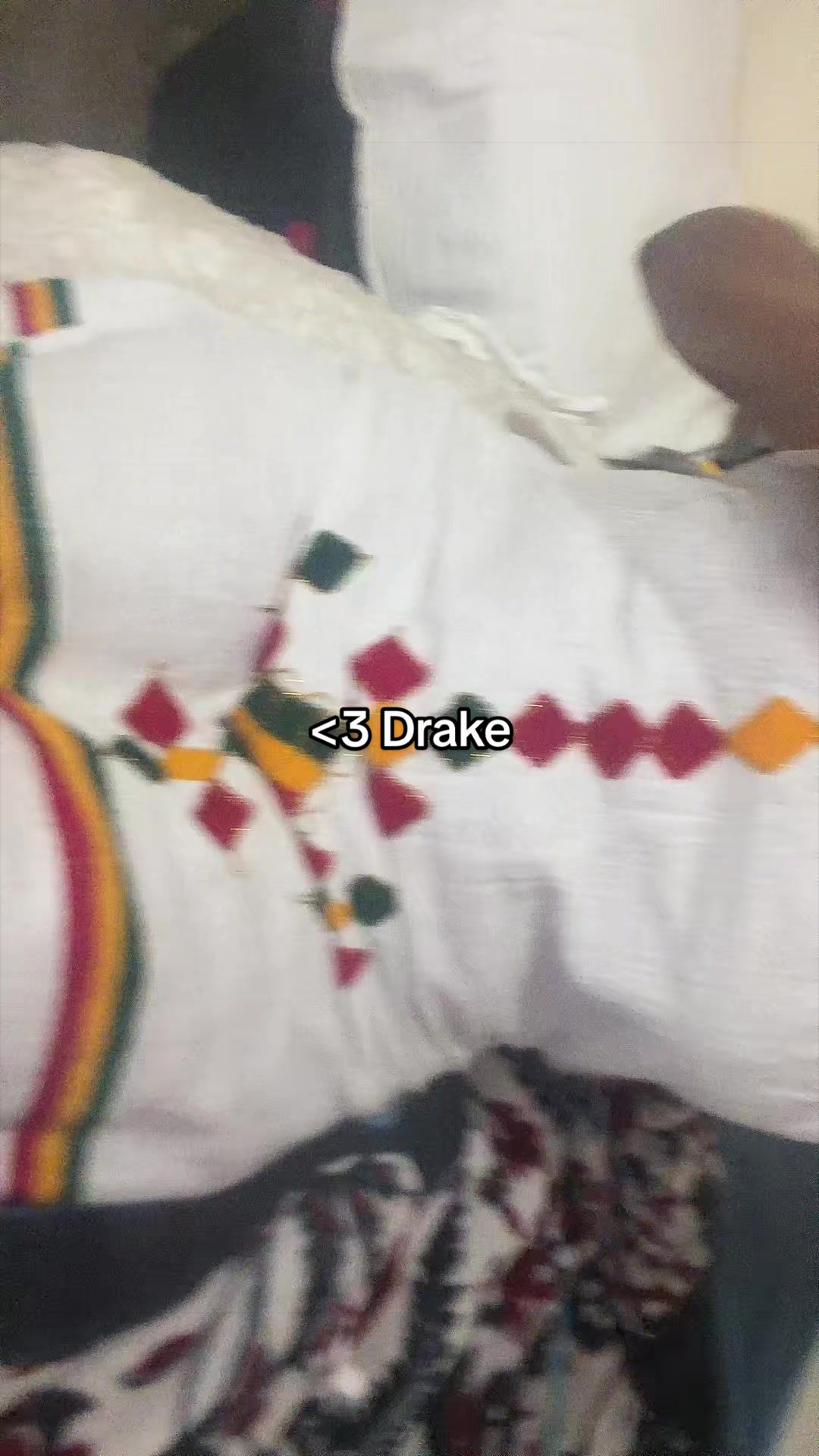 @heyitsyourdi