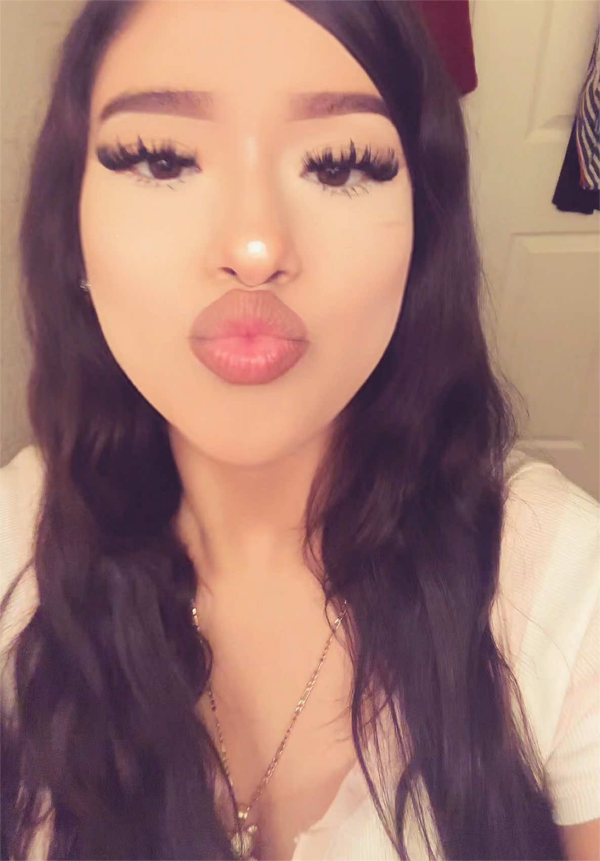 @isabella