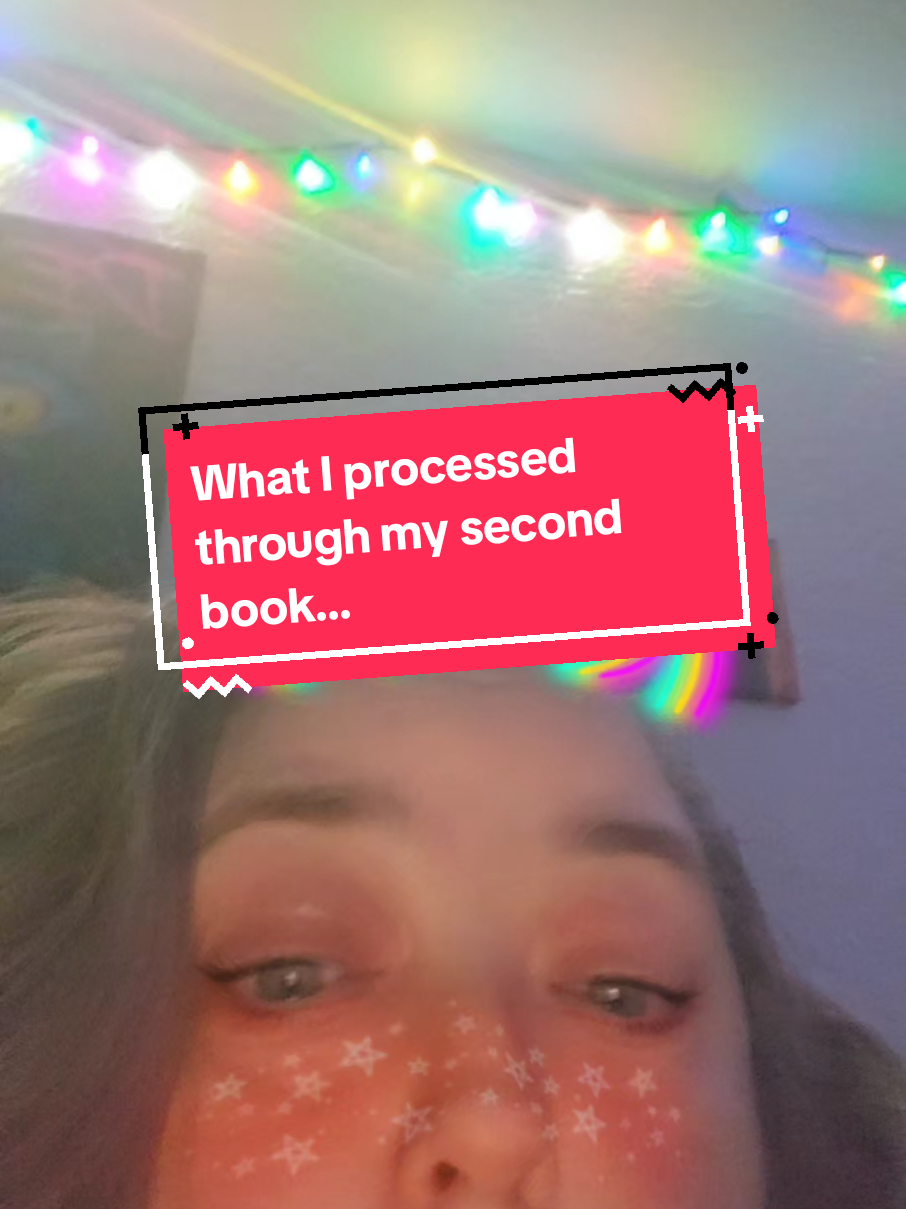 @Mia Hartney || Author