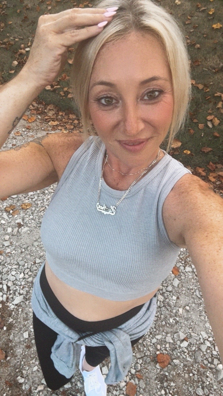 @julydaises