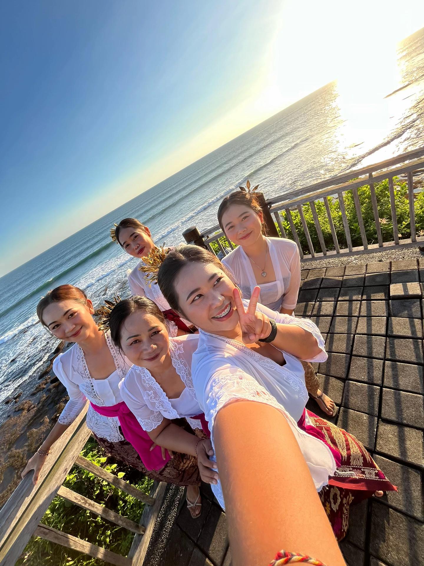 @De jukung resto Tanah Lot Bali