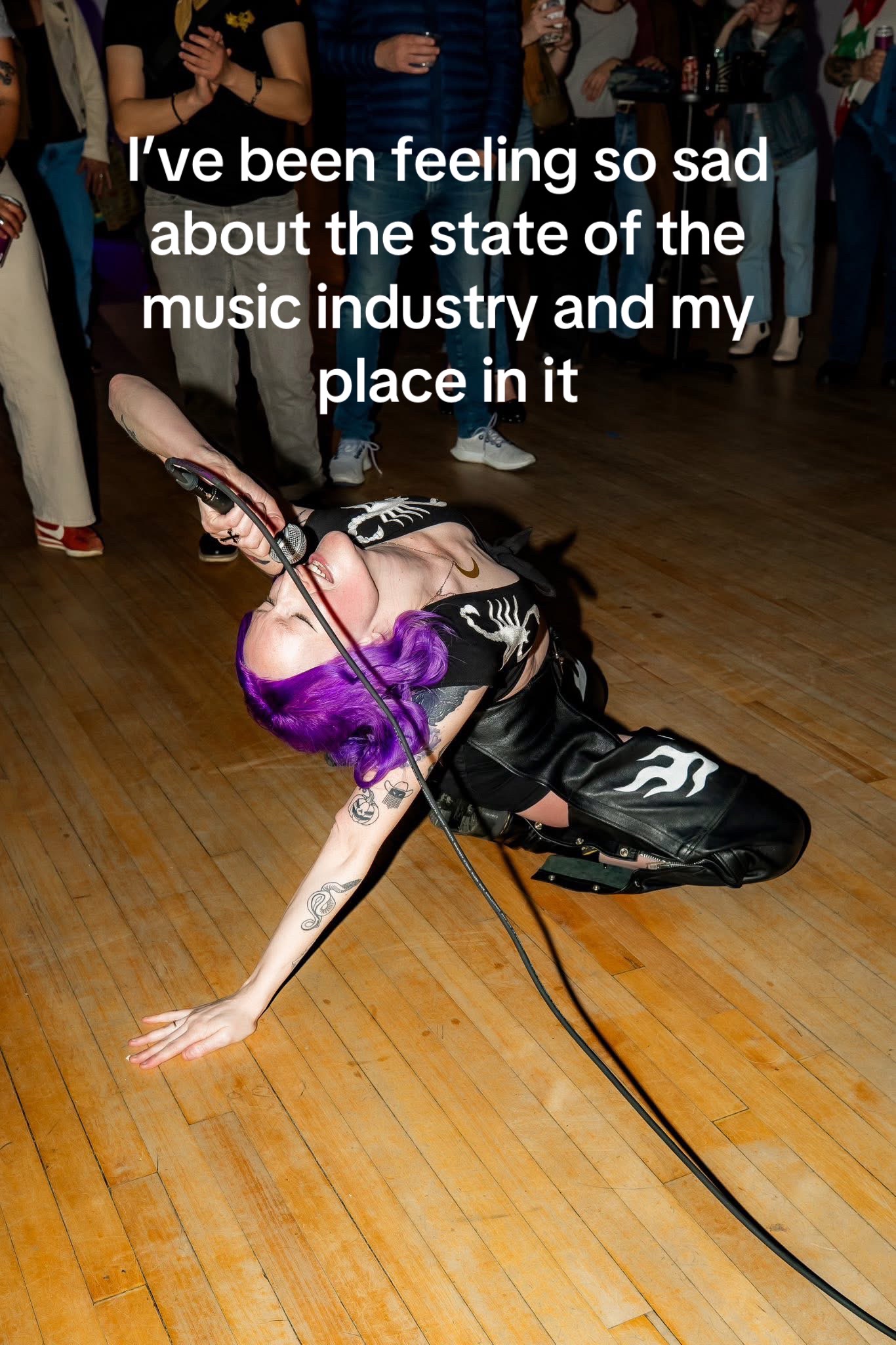 @Iris Marlowe