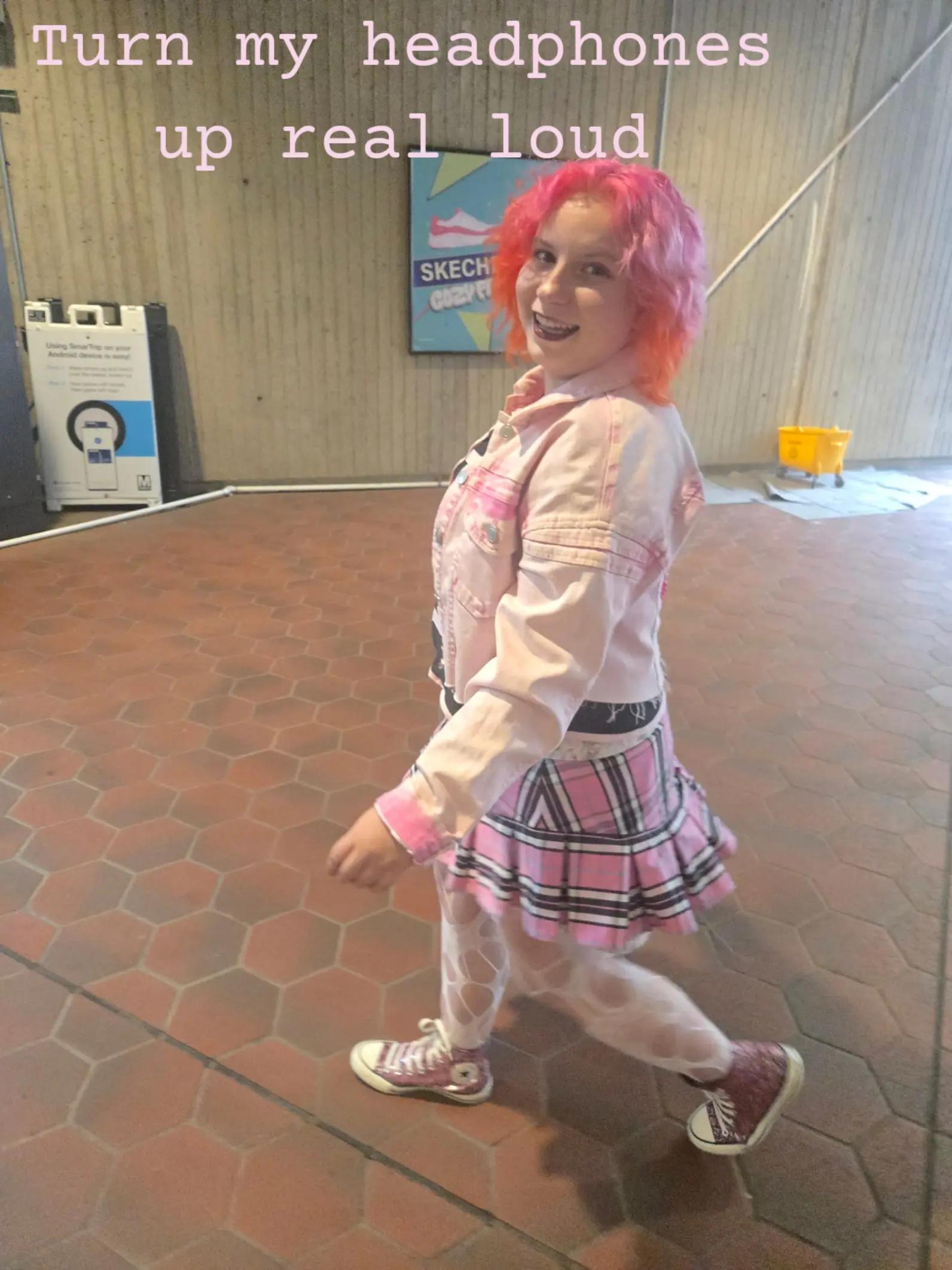 @Fire_Fae