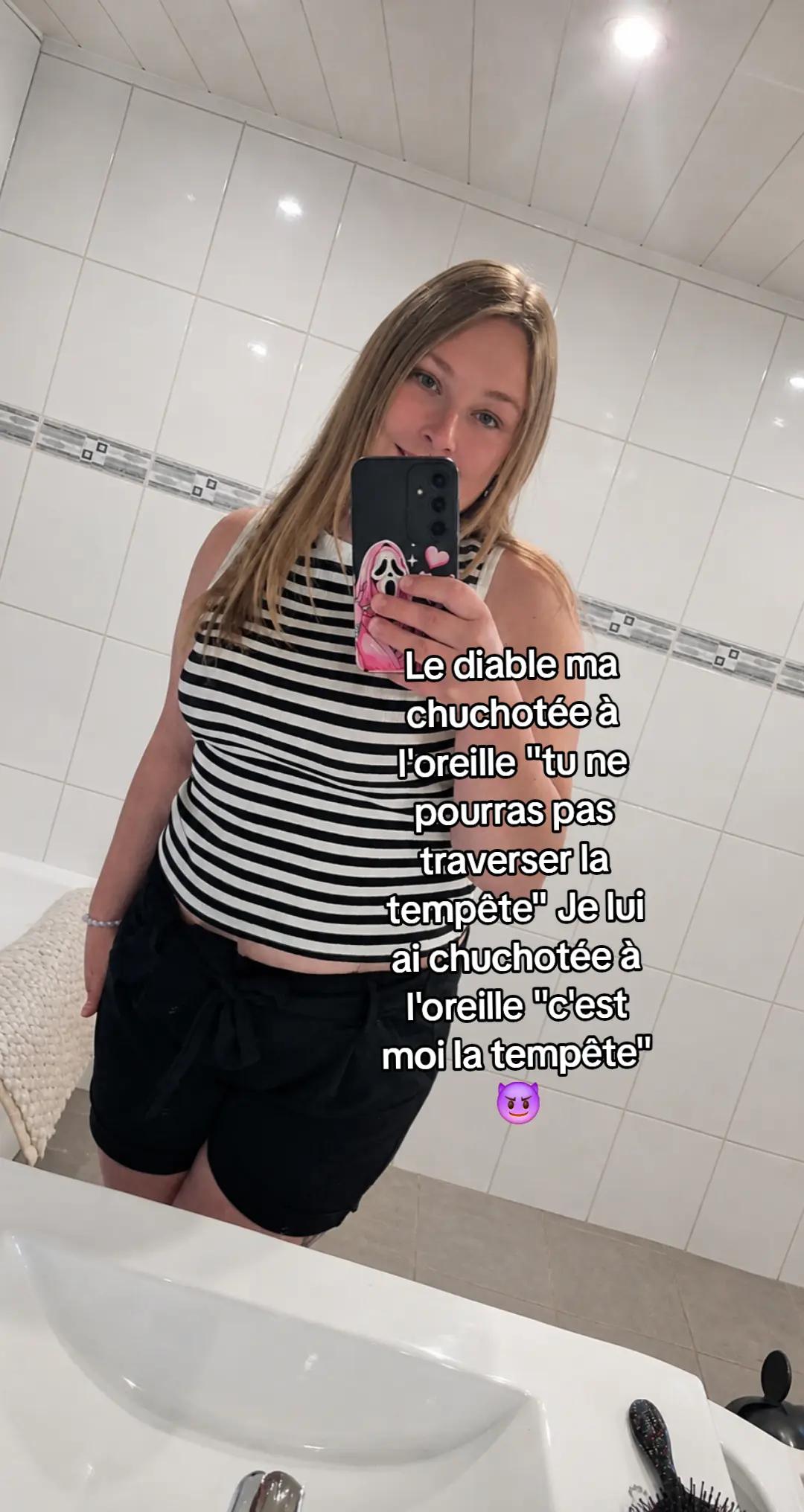 @Ang&eacute;lique 🐍