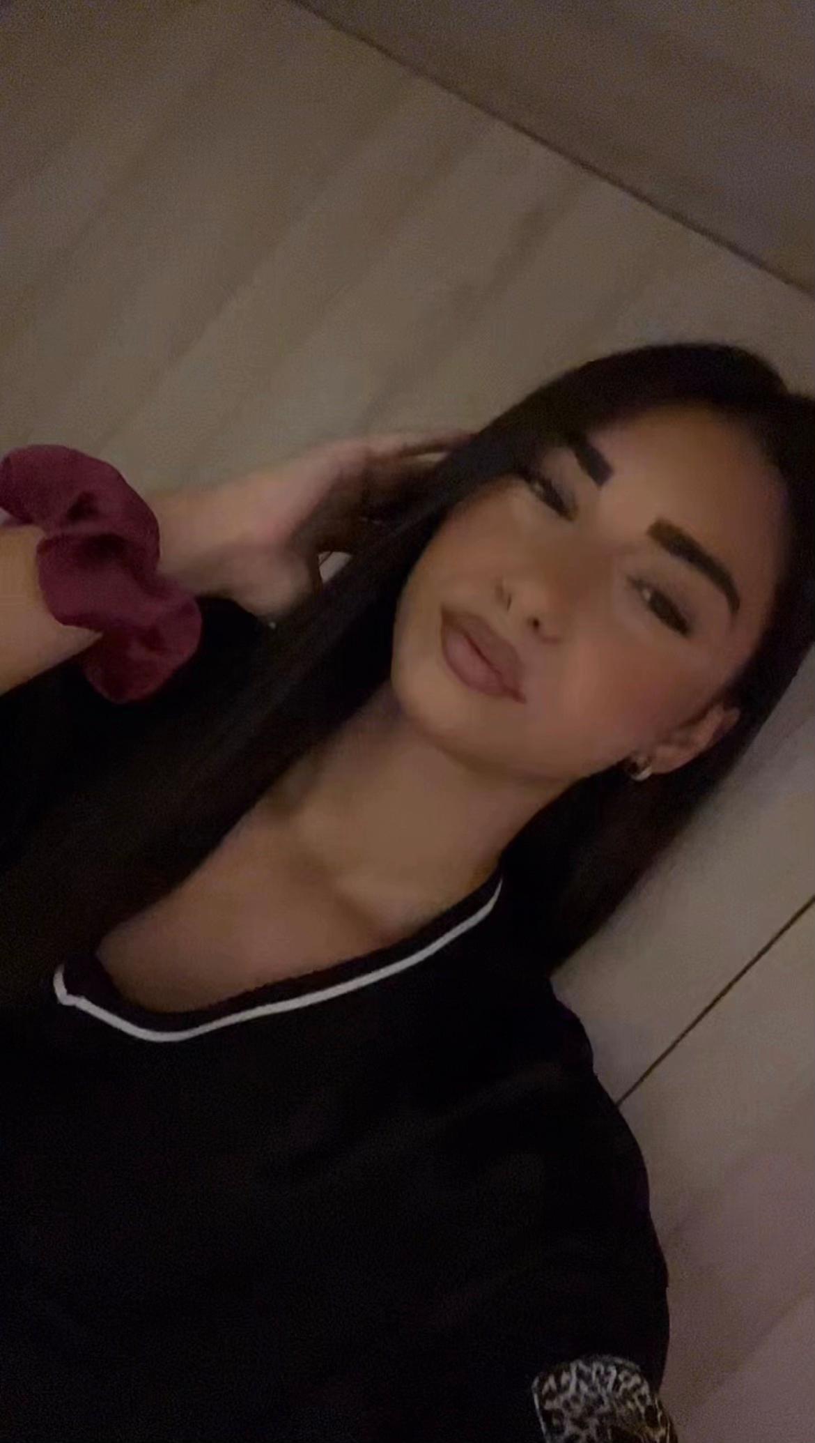 @auroravadalaa