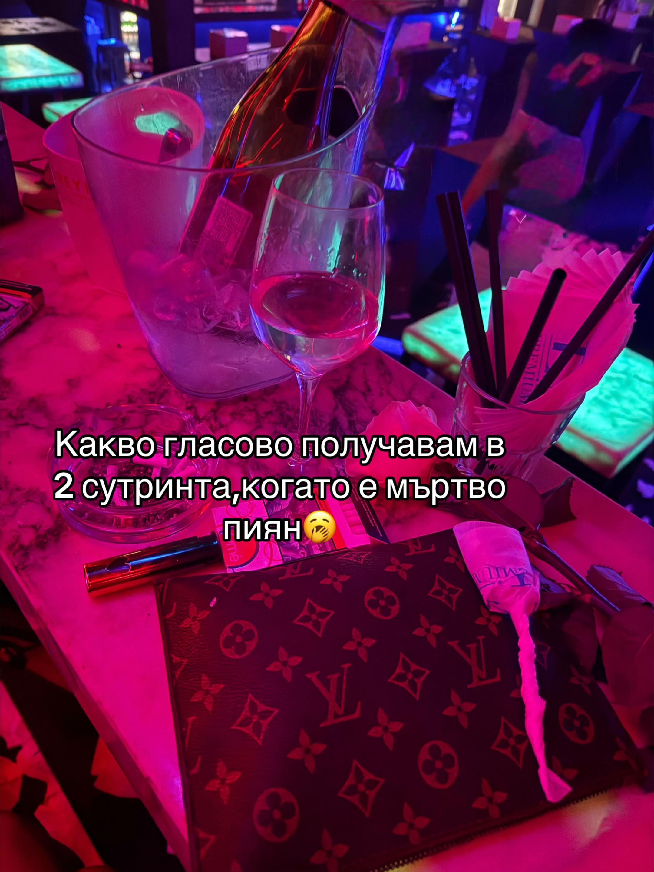 @✨D✨