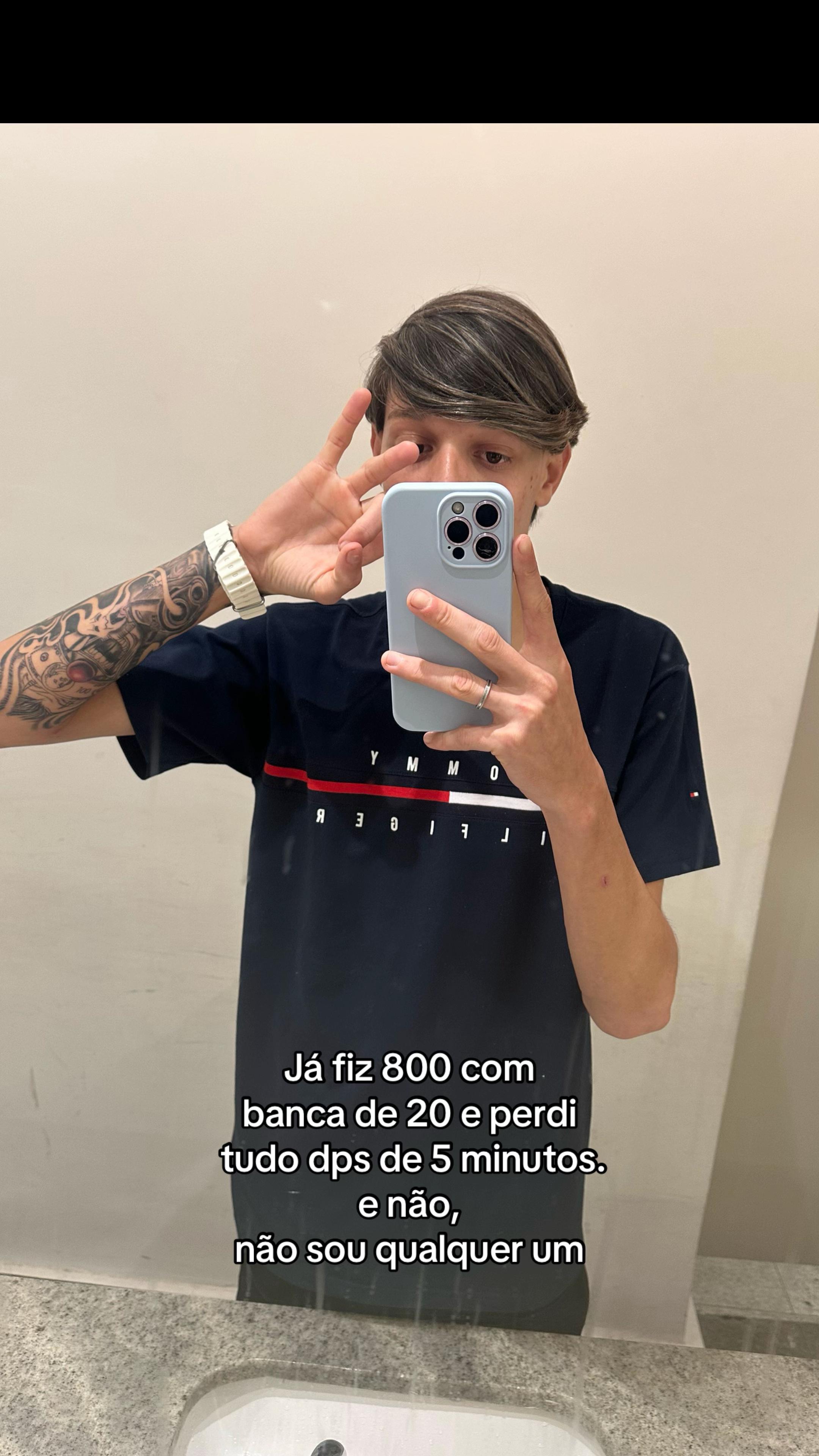 @oi sou eu, o alex🔝😇