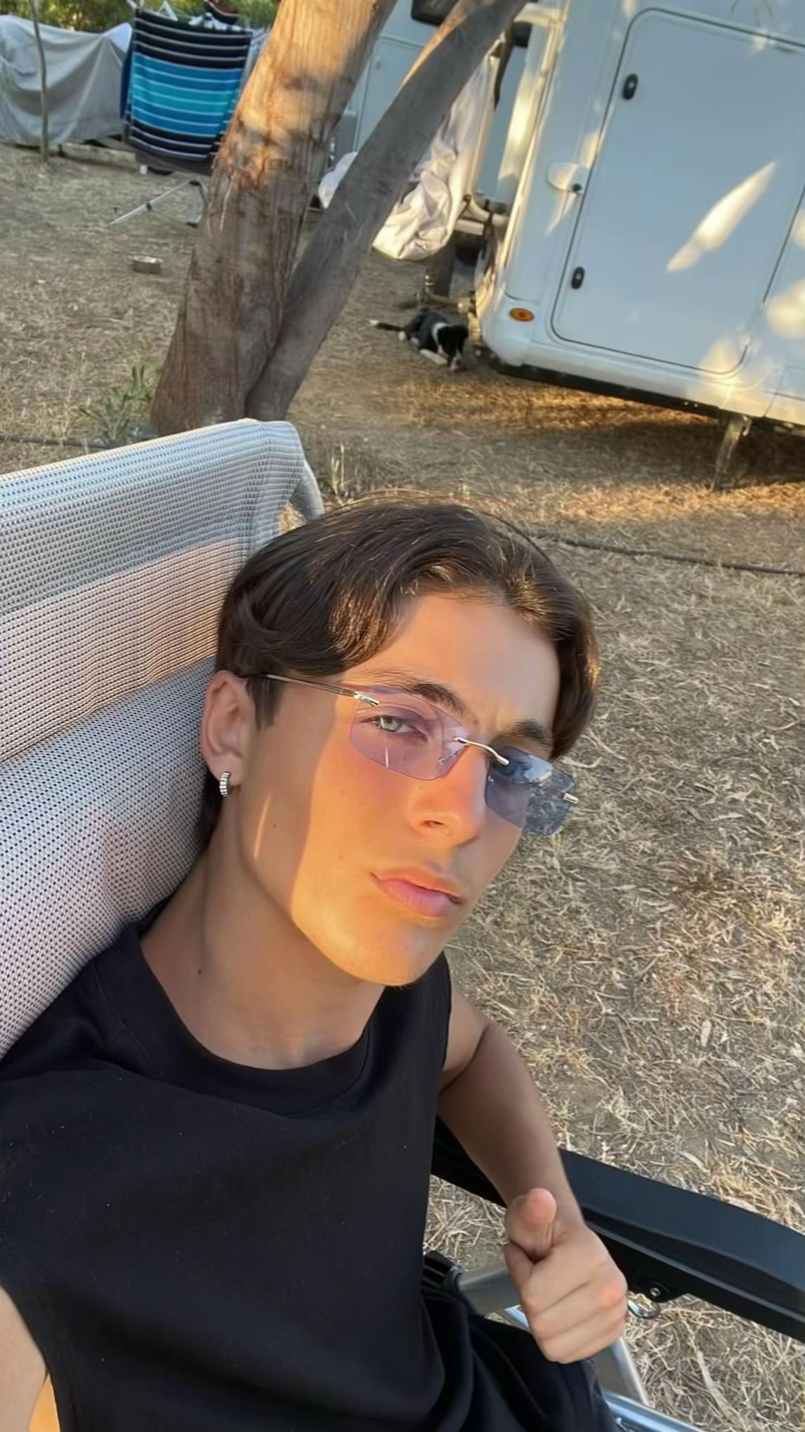 @𝓚𝓲𝓴𝓲