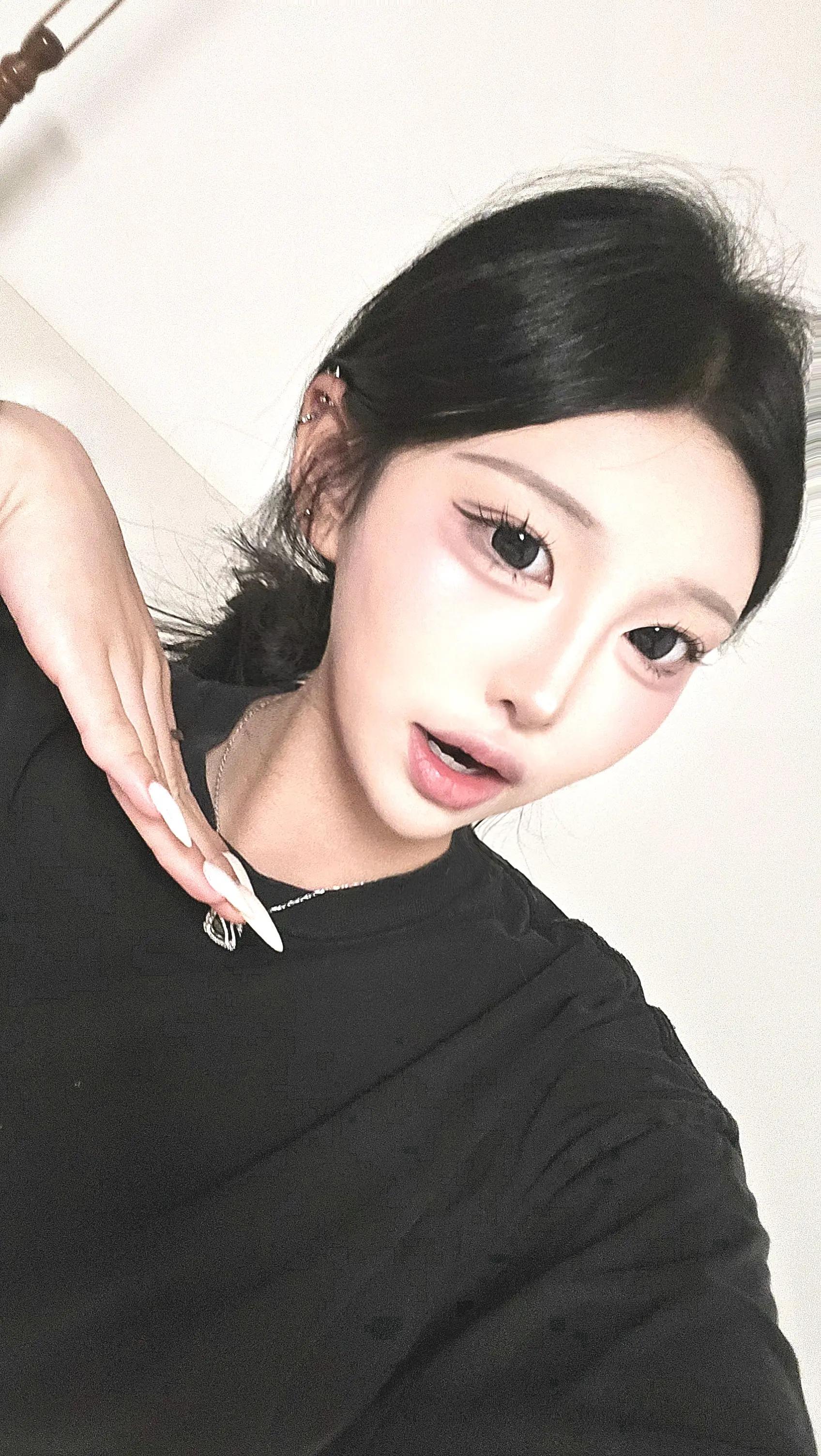 @주여니