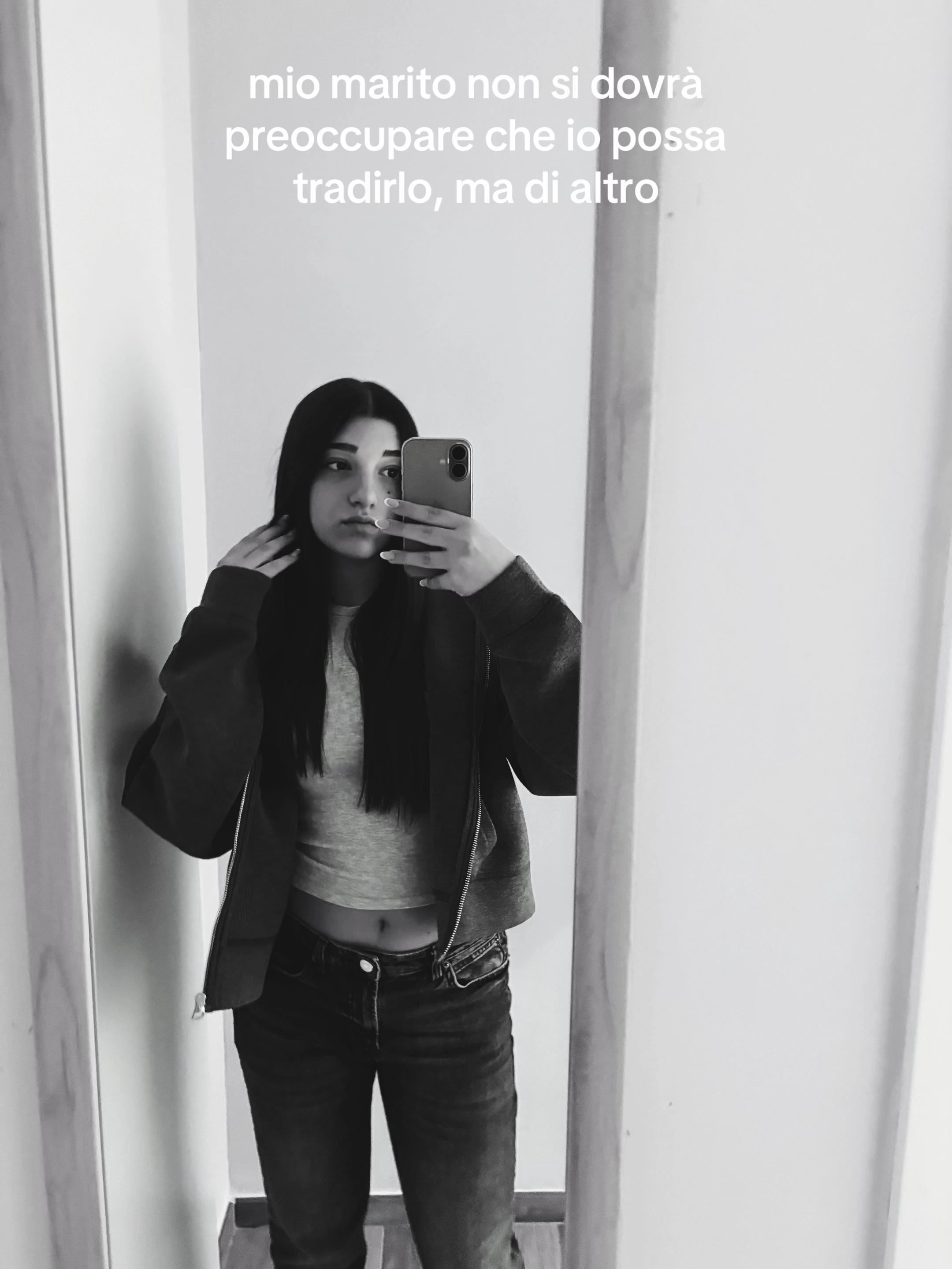 @rominsspamm.__