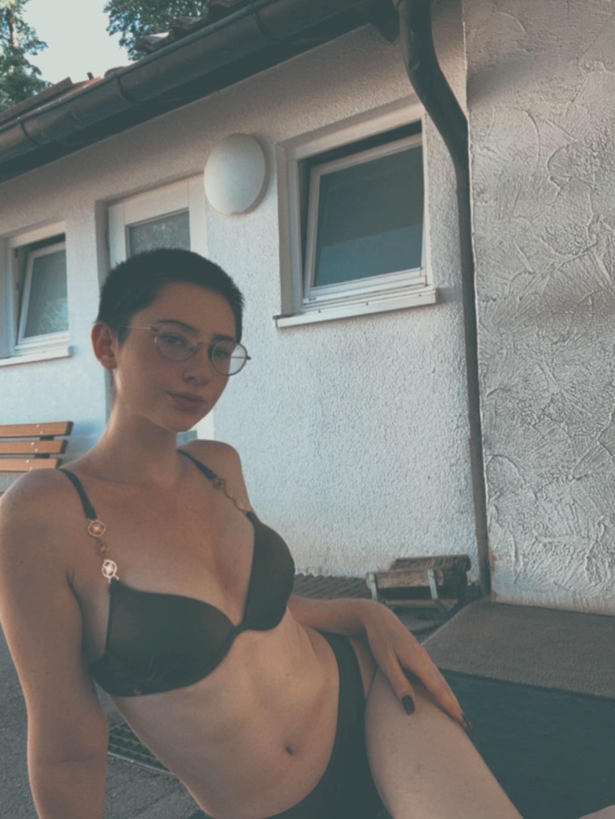 @𝕷𝖊𝖔𝖓𝖎𝖊🐻
