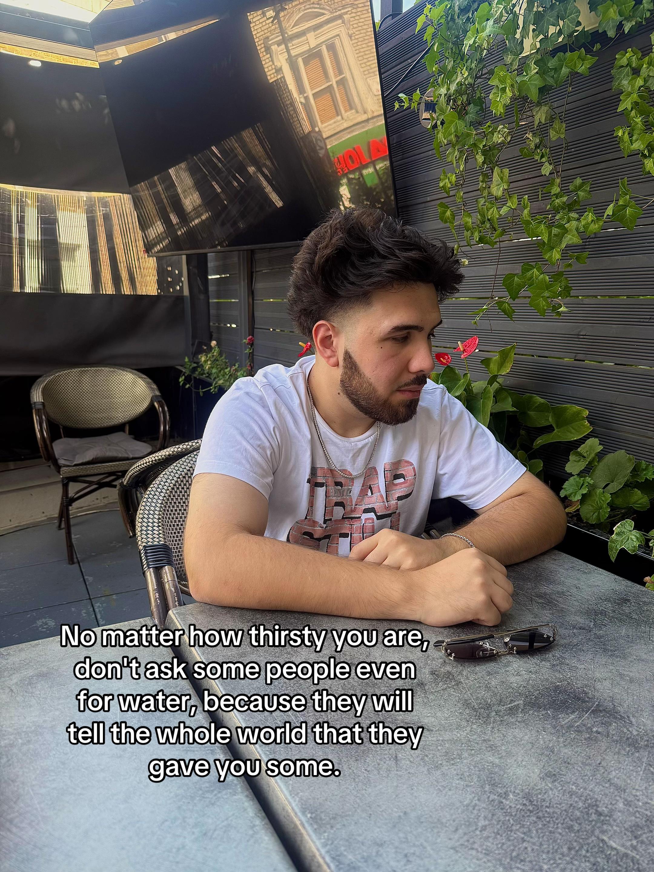 @Sam🤩
