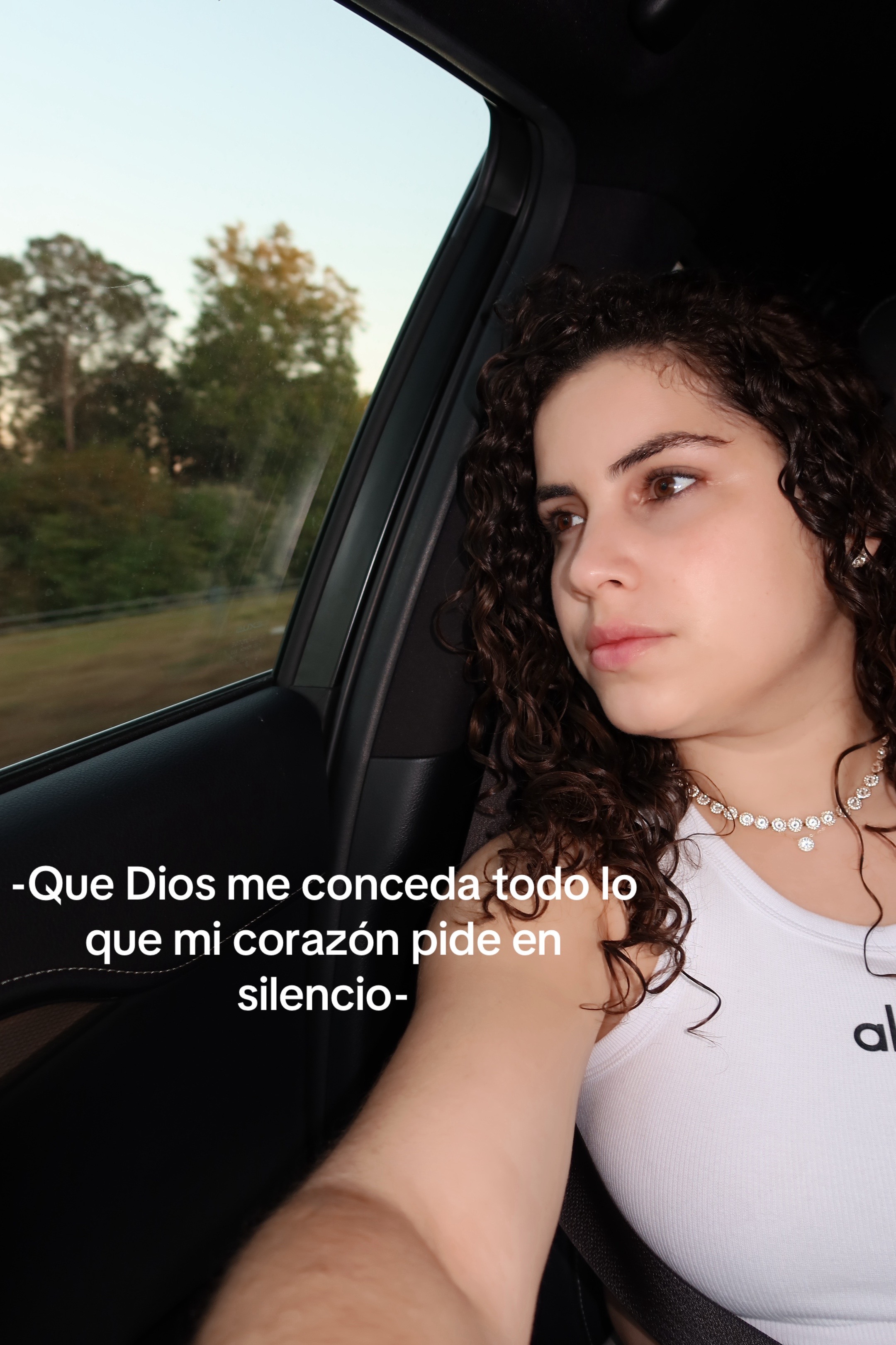 @lialopez