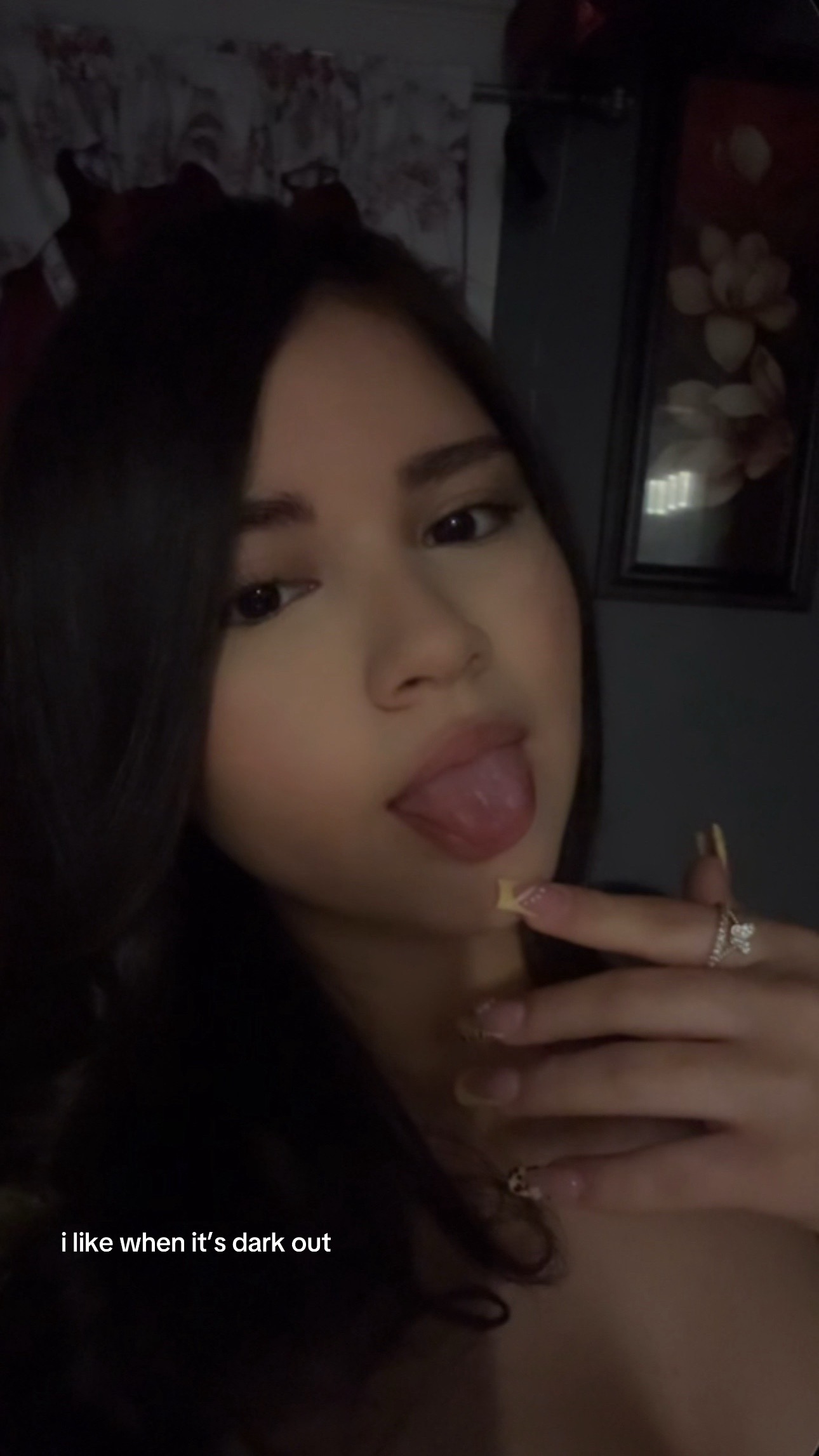 @𝜗𝜚