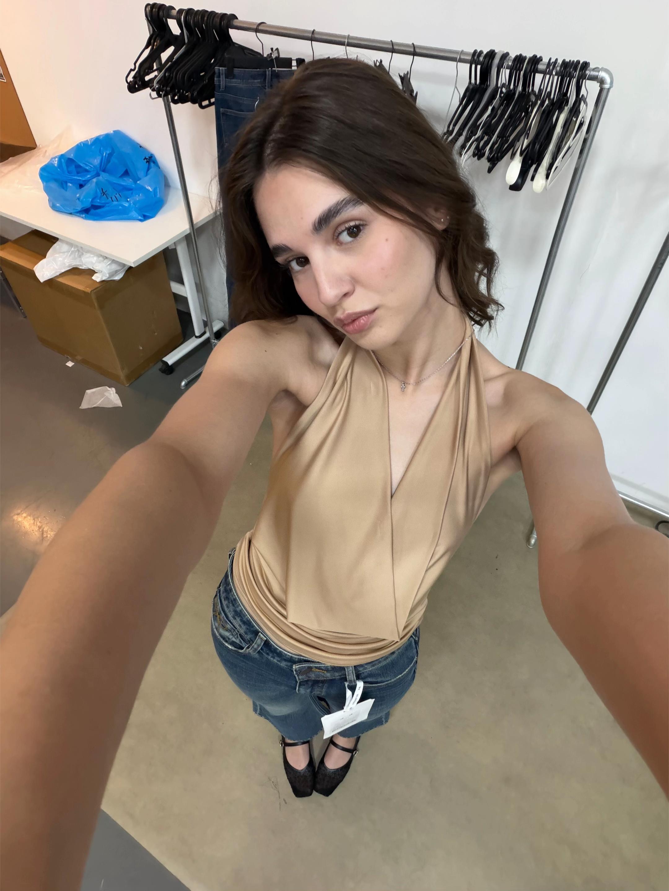 @Dari
