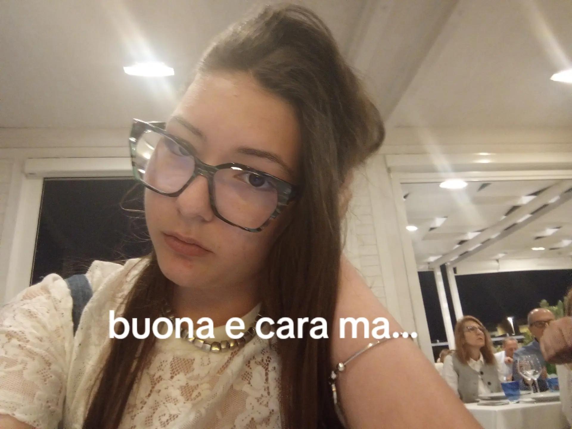 @V4L3_Y3p