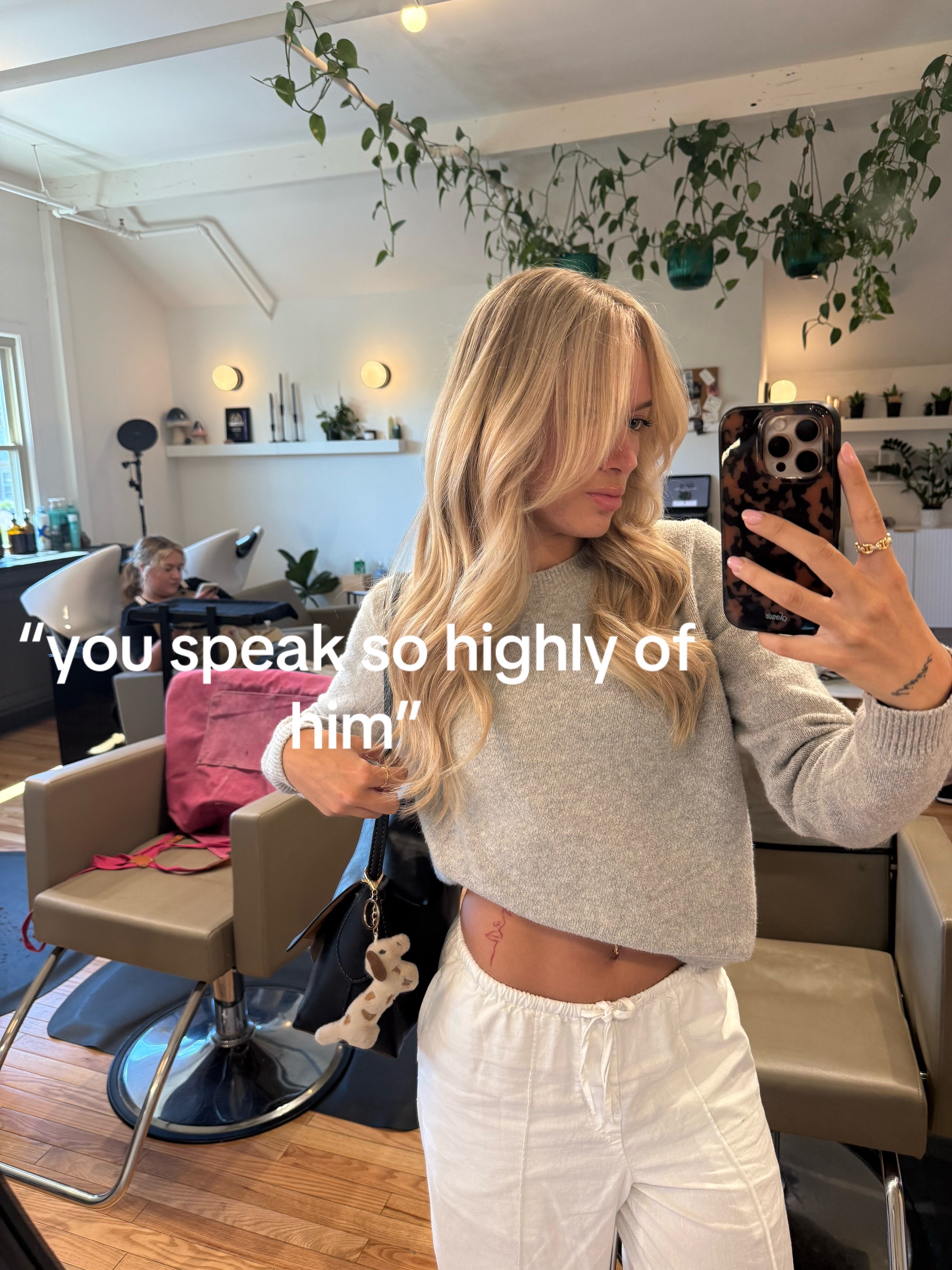 @Ella🦋