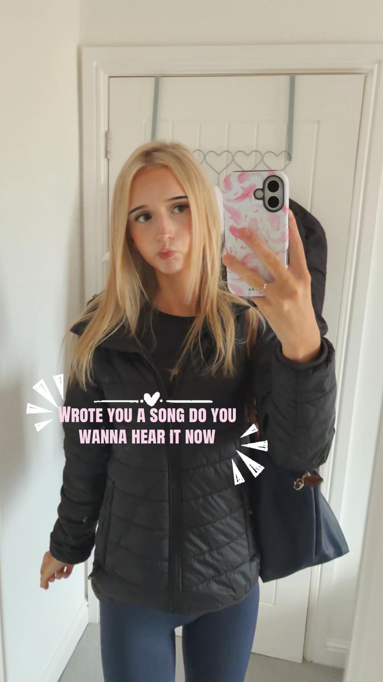 @𝓁𝒶𝓊𝓇𝒶🪽🧁