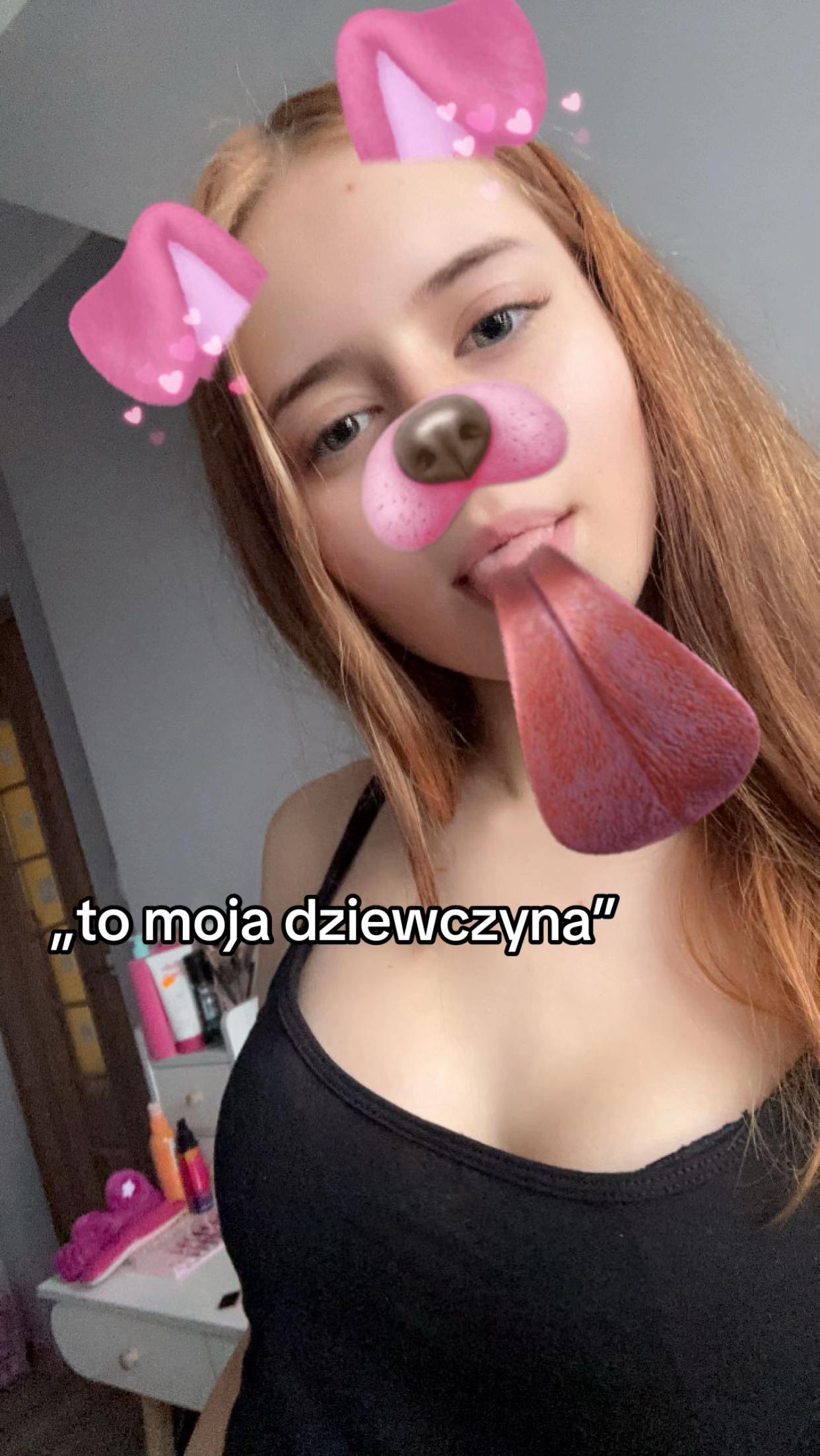 @𖣂
