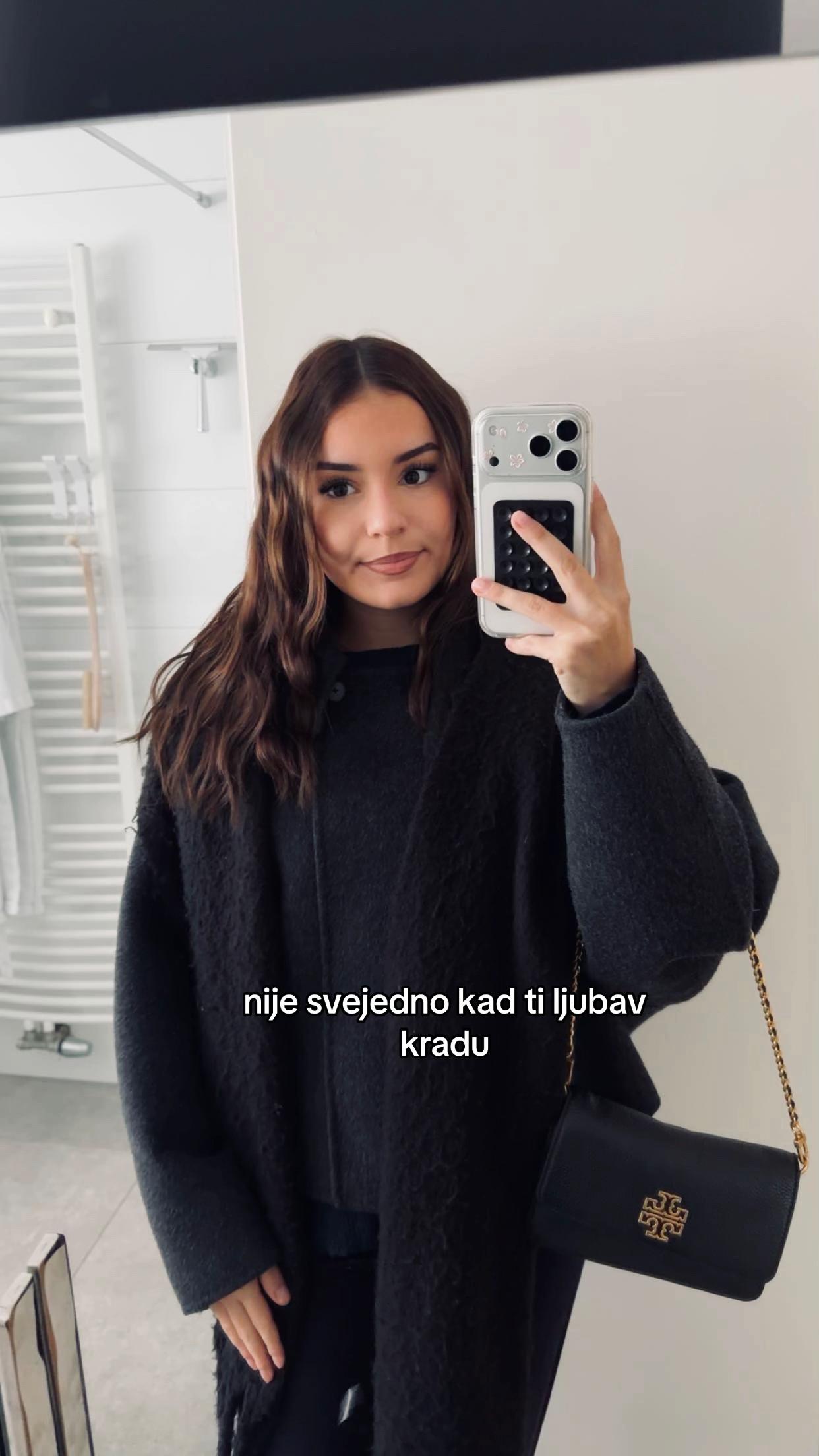 @Viktoria
