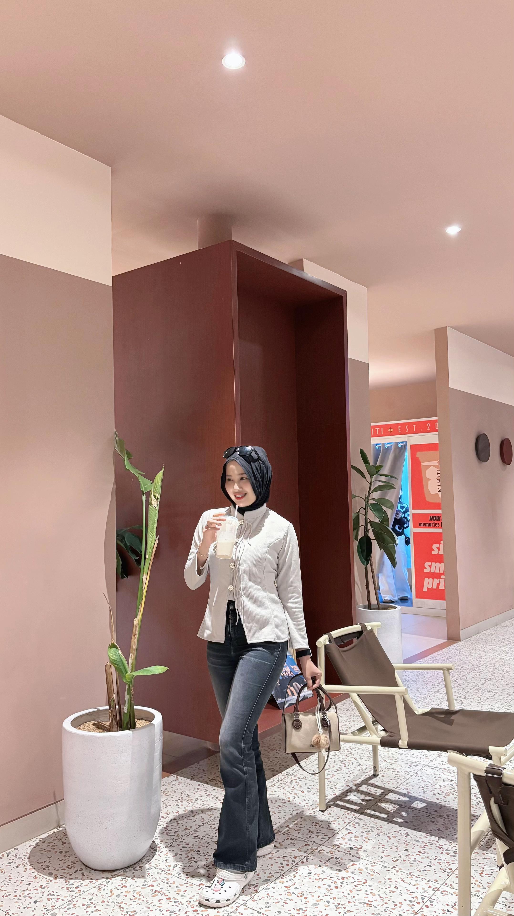 @Lucyana Paradigma MegaJaya