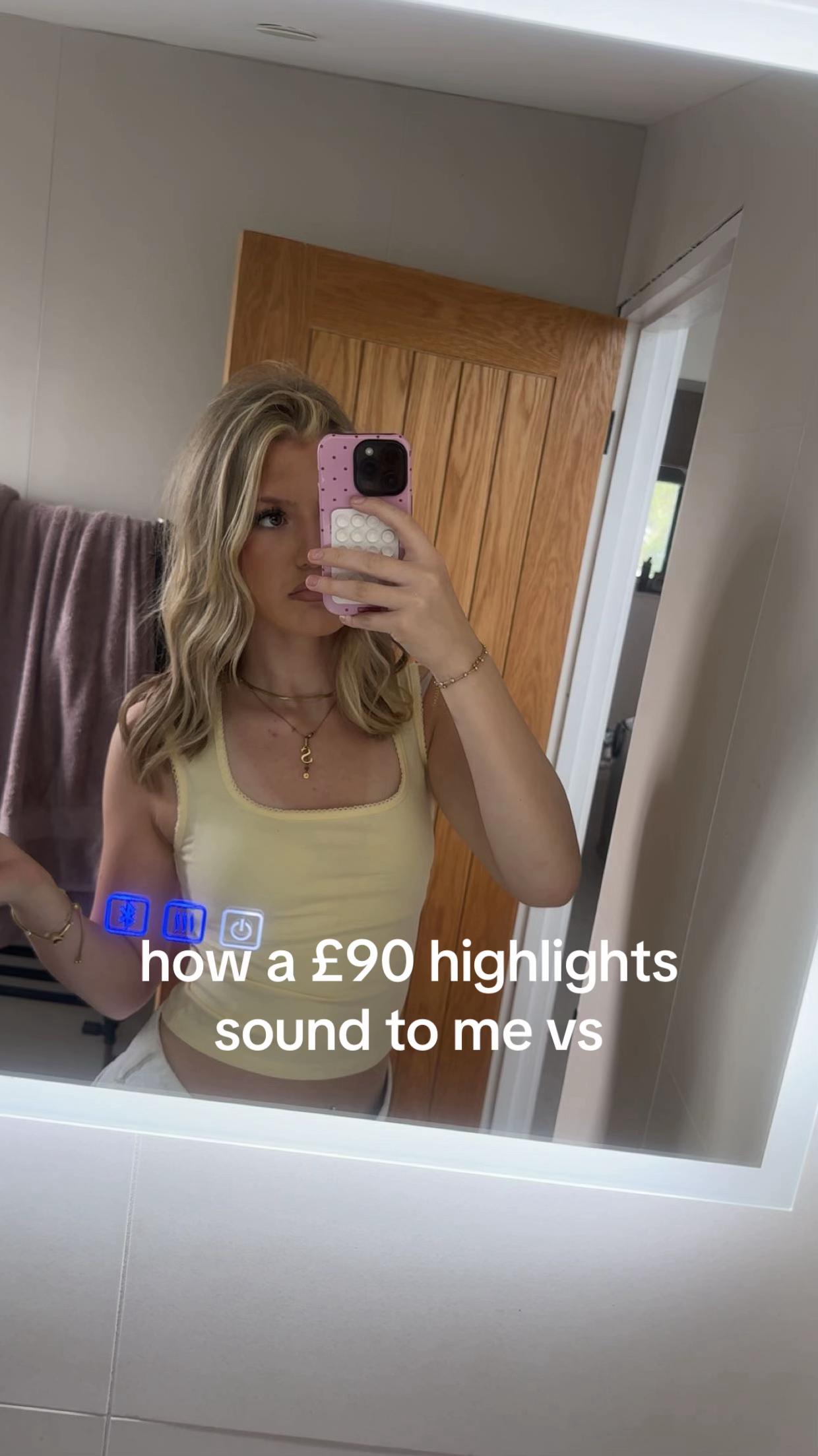 @𝐬𝐜𝐚𝐫𝐥𝐞𝐭𝐭🍒🍸