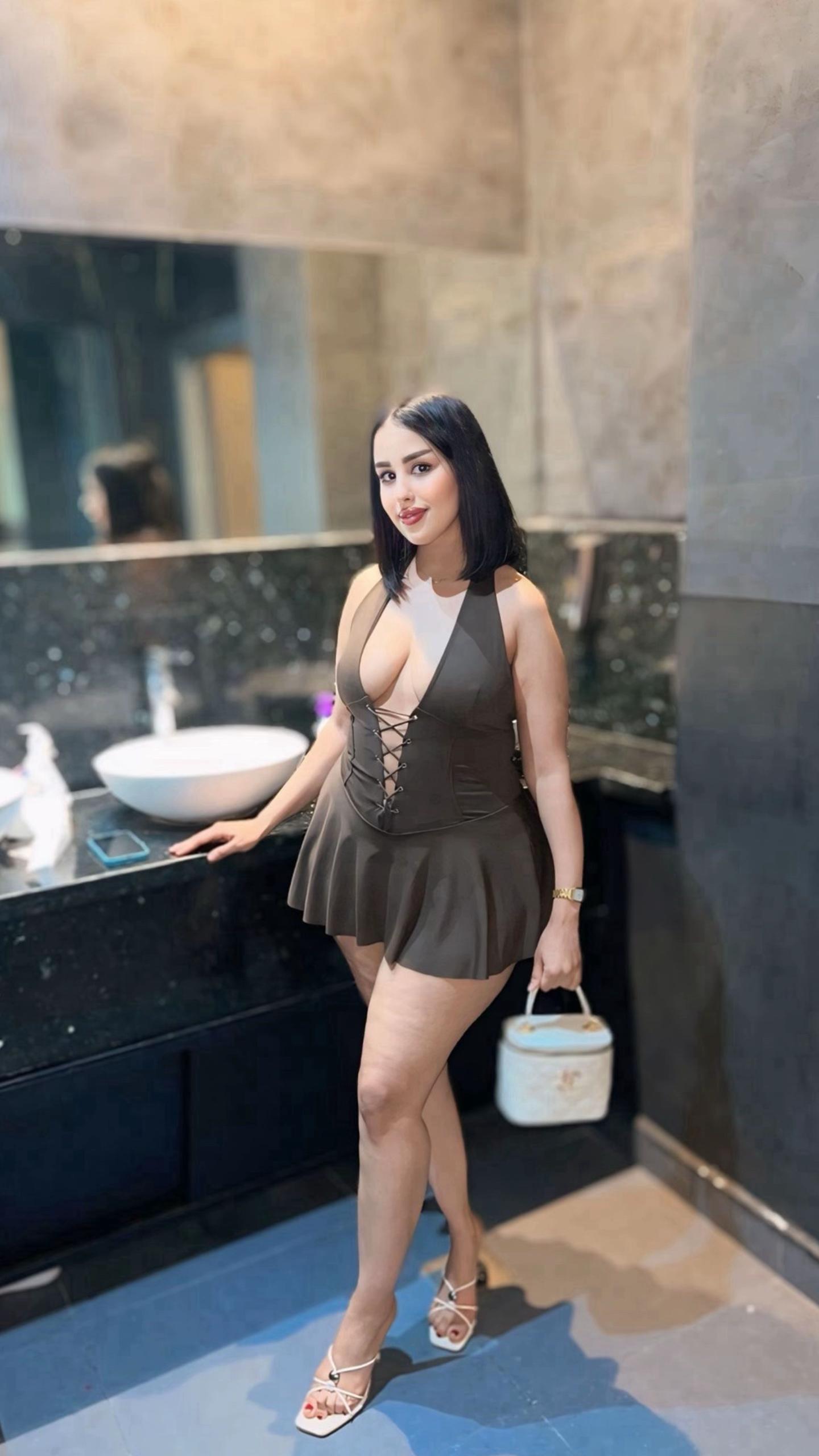 @Yassmina