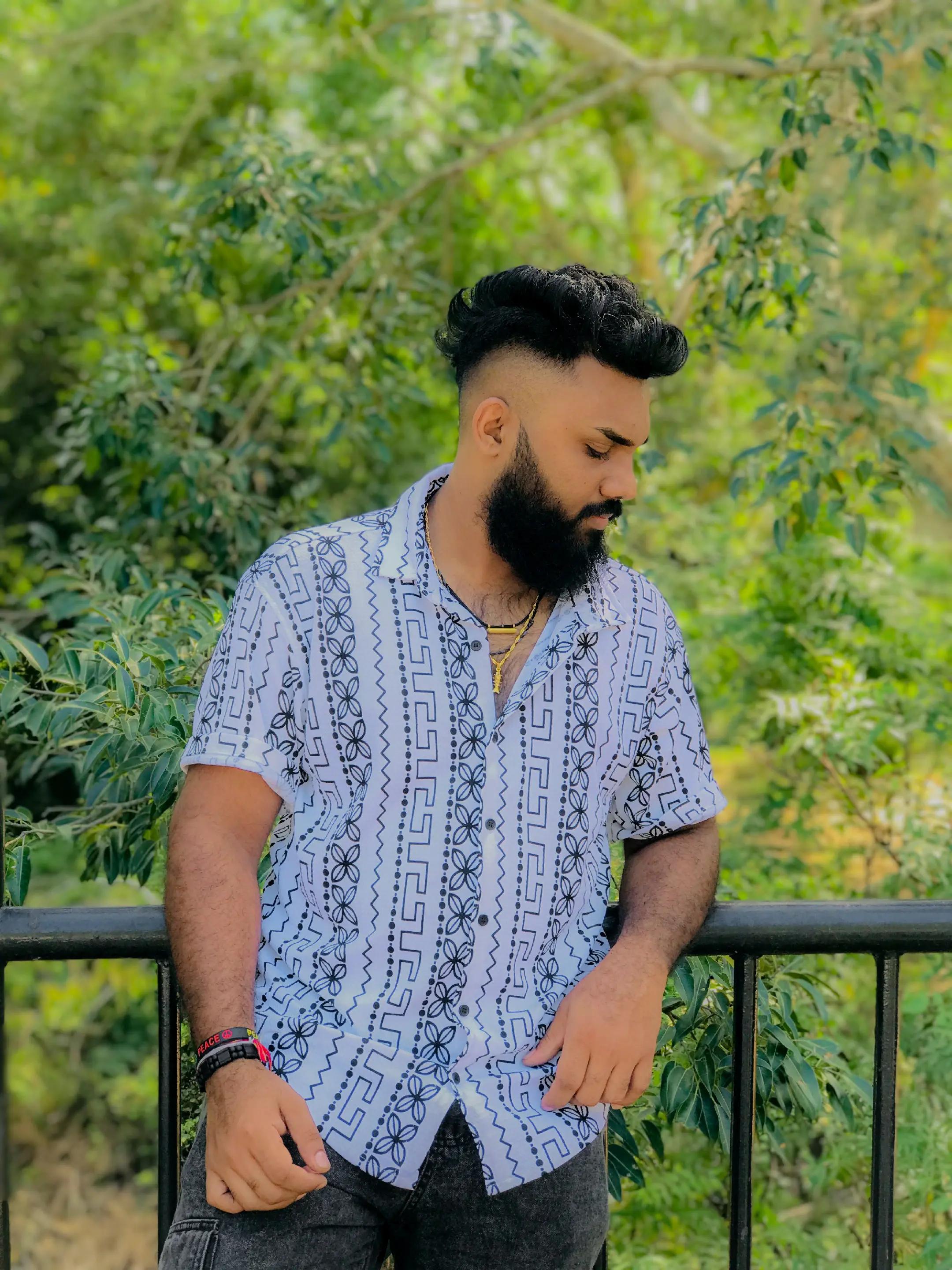 @𝘃𝟮.𝗠.𝗜.𝗖.𝗞.𝗘.𝗬