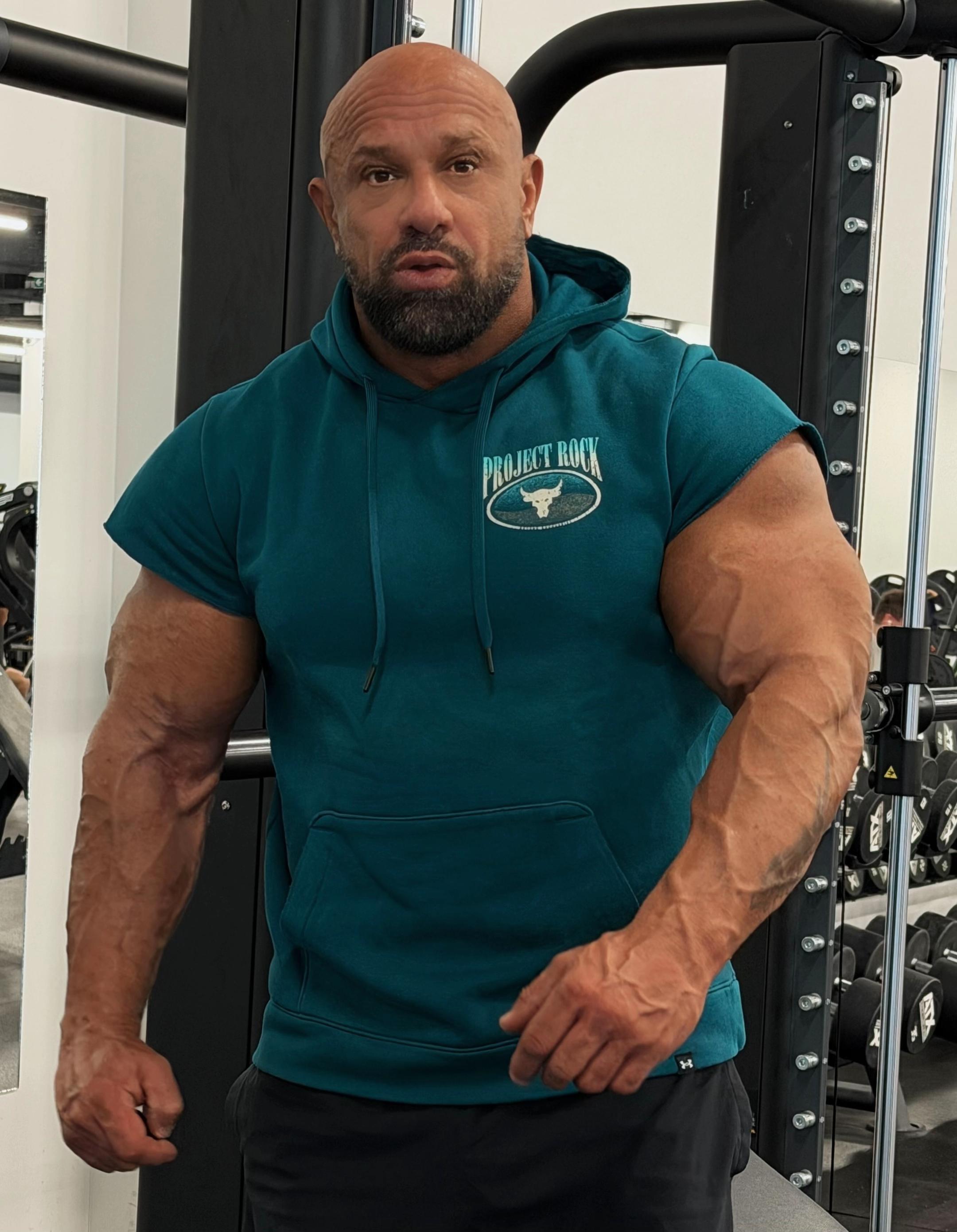 @Kuzel_Mr.Benchpress