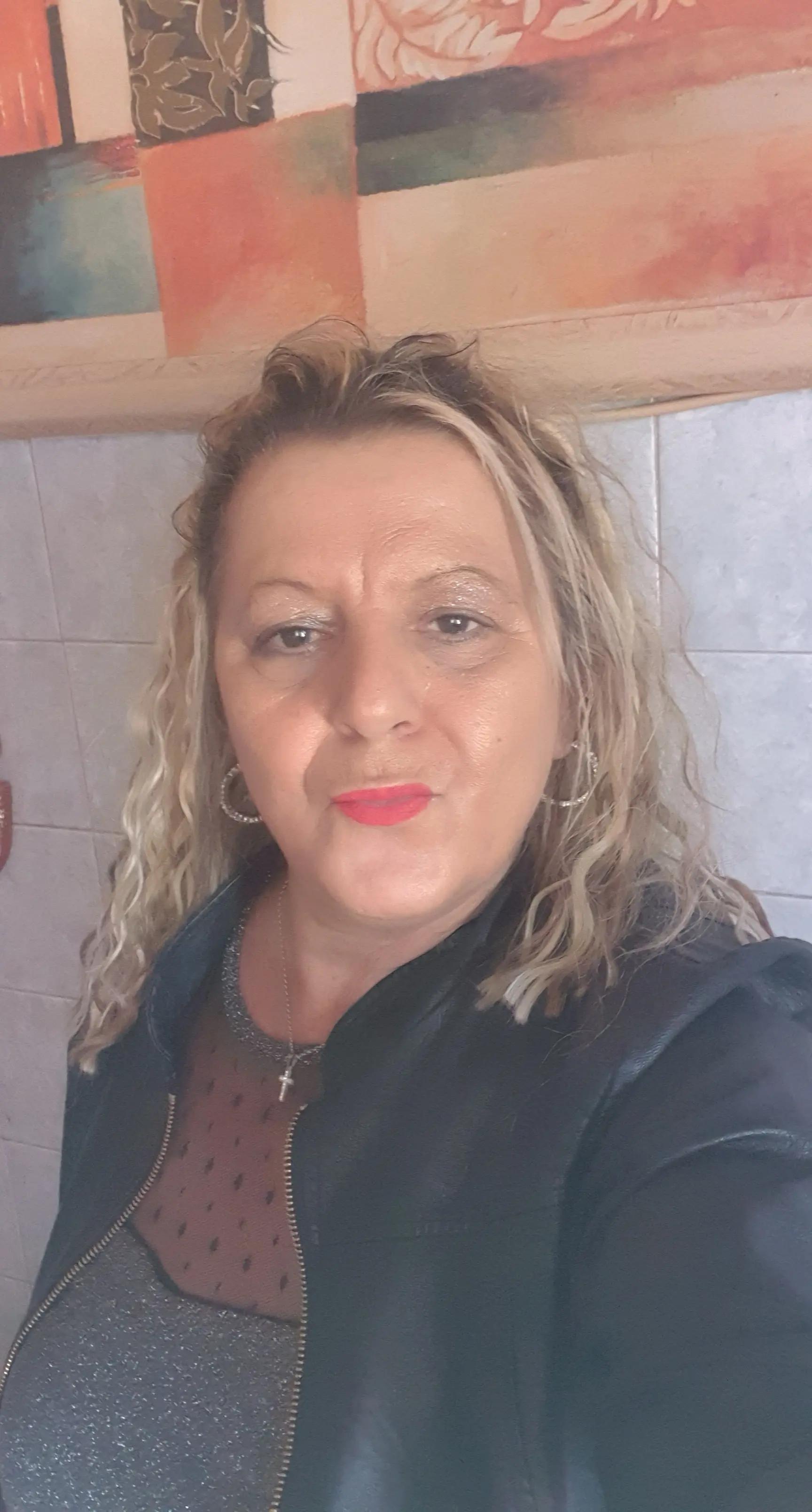@angela bella bionda pazzerella