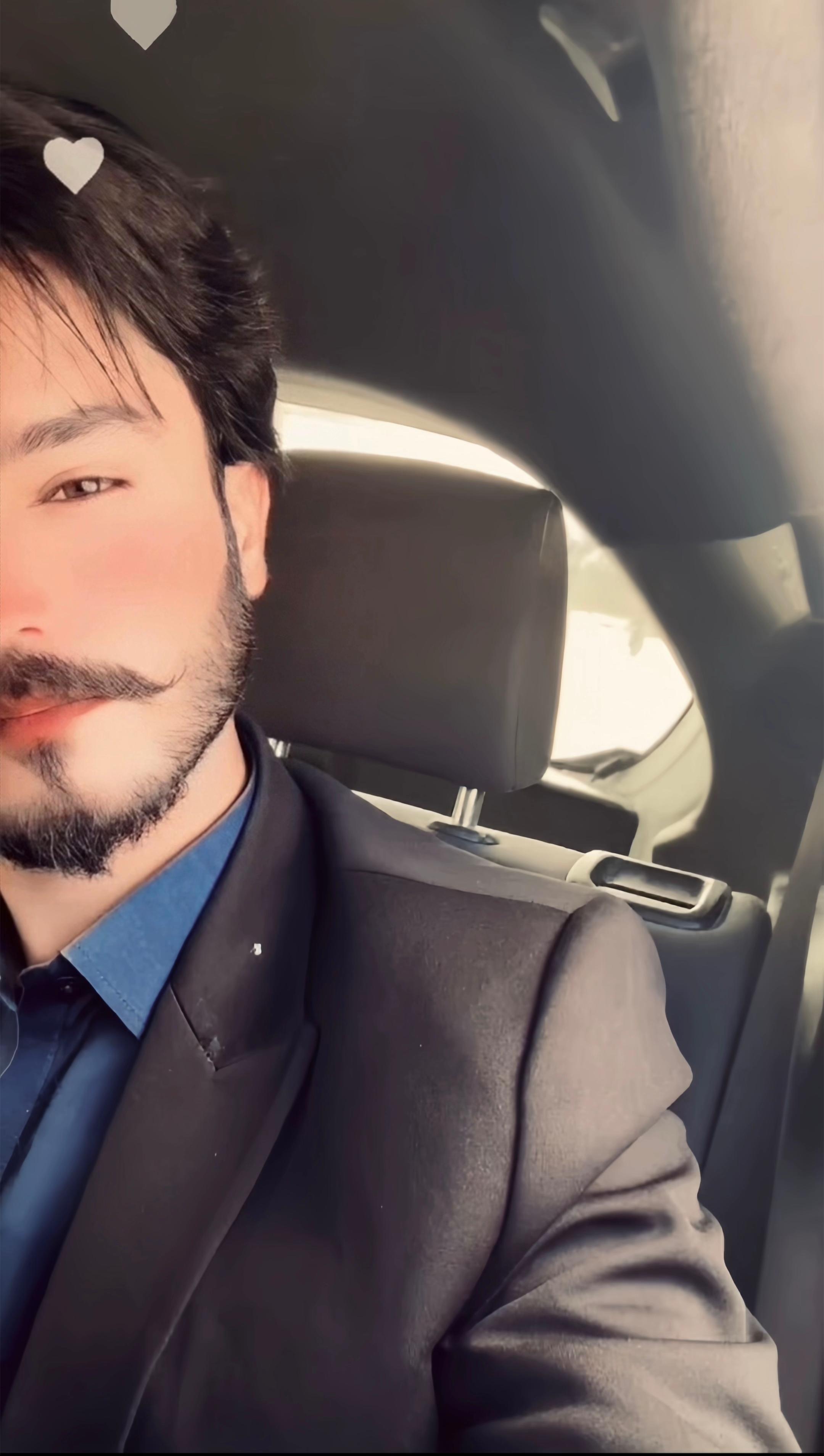@𝑯🥀بلوچ