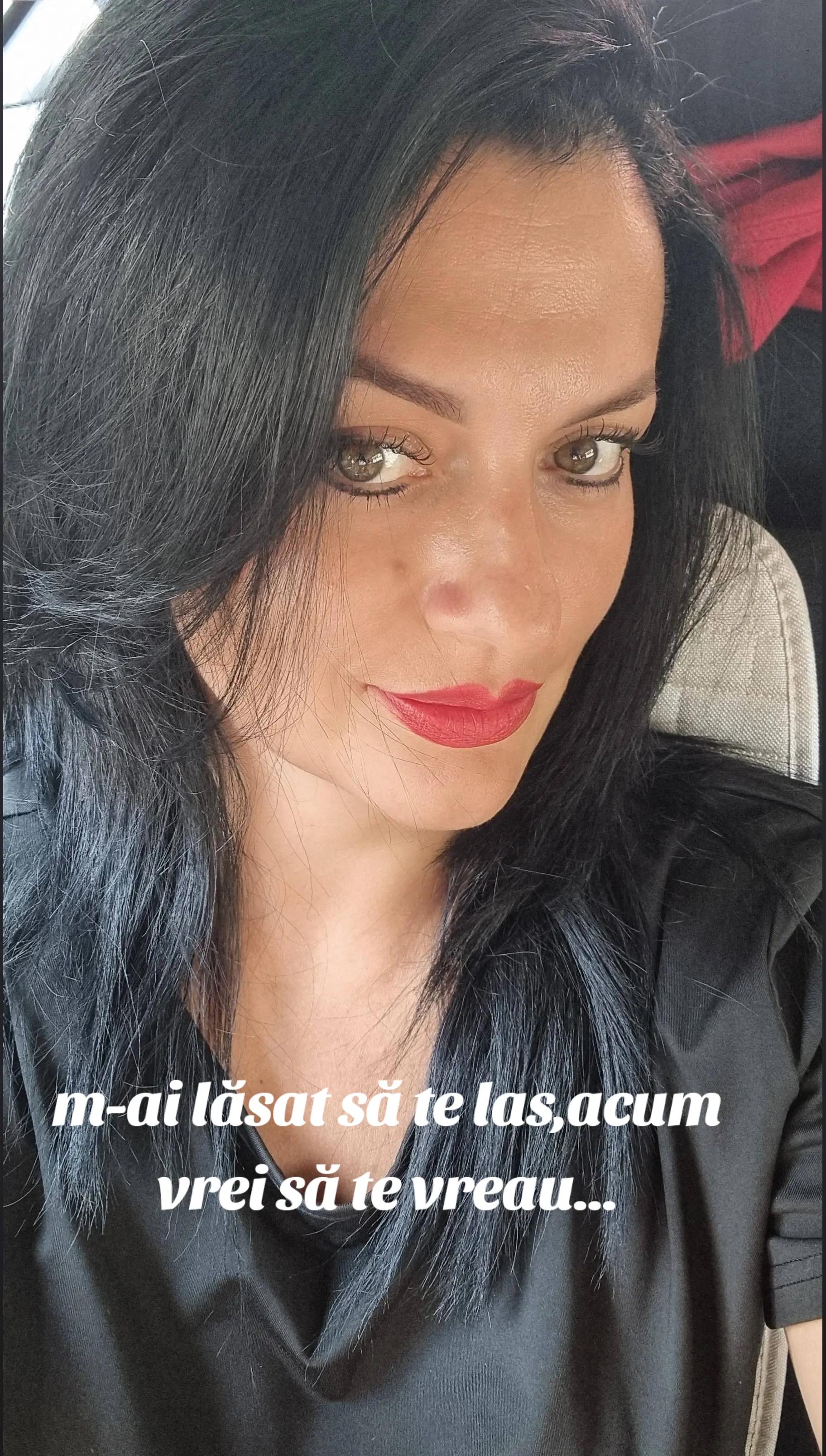 @Ruxandra Roxy