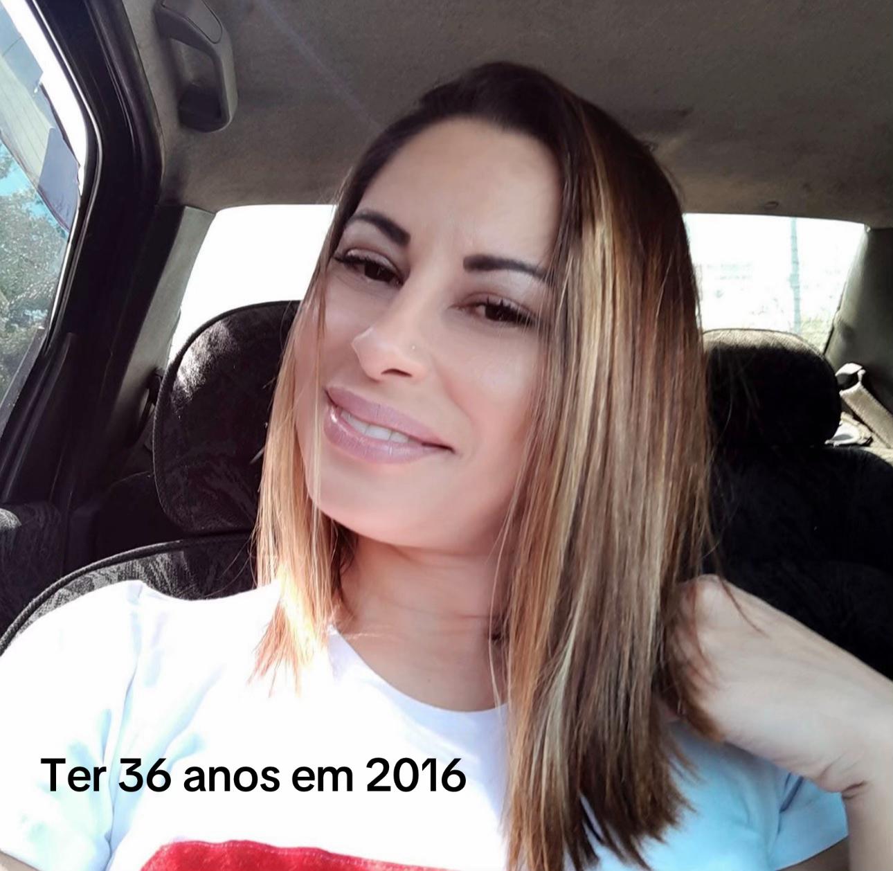 @Vivi Santos