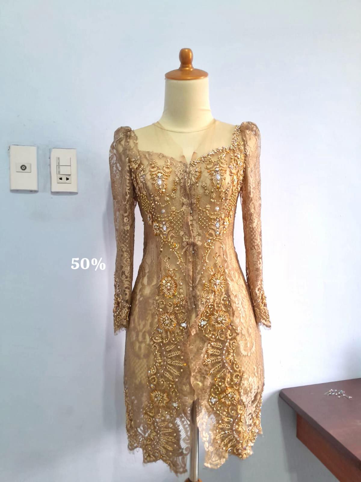 @IndahRomelia.Attire