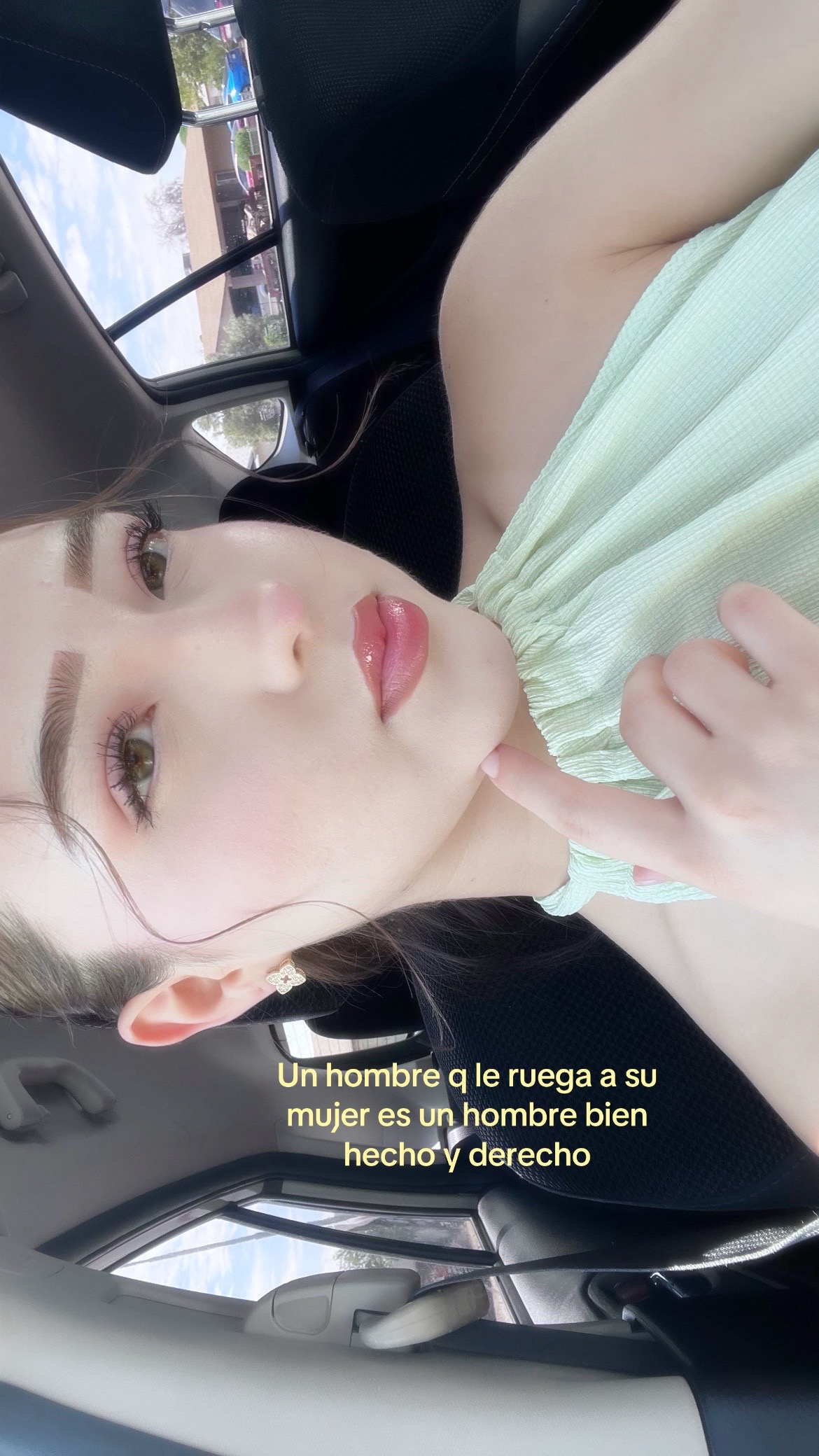 @_elygotro