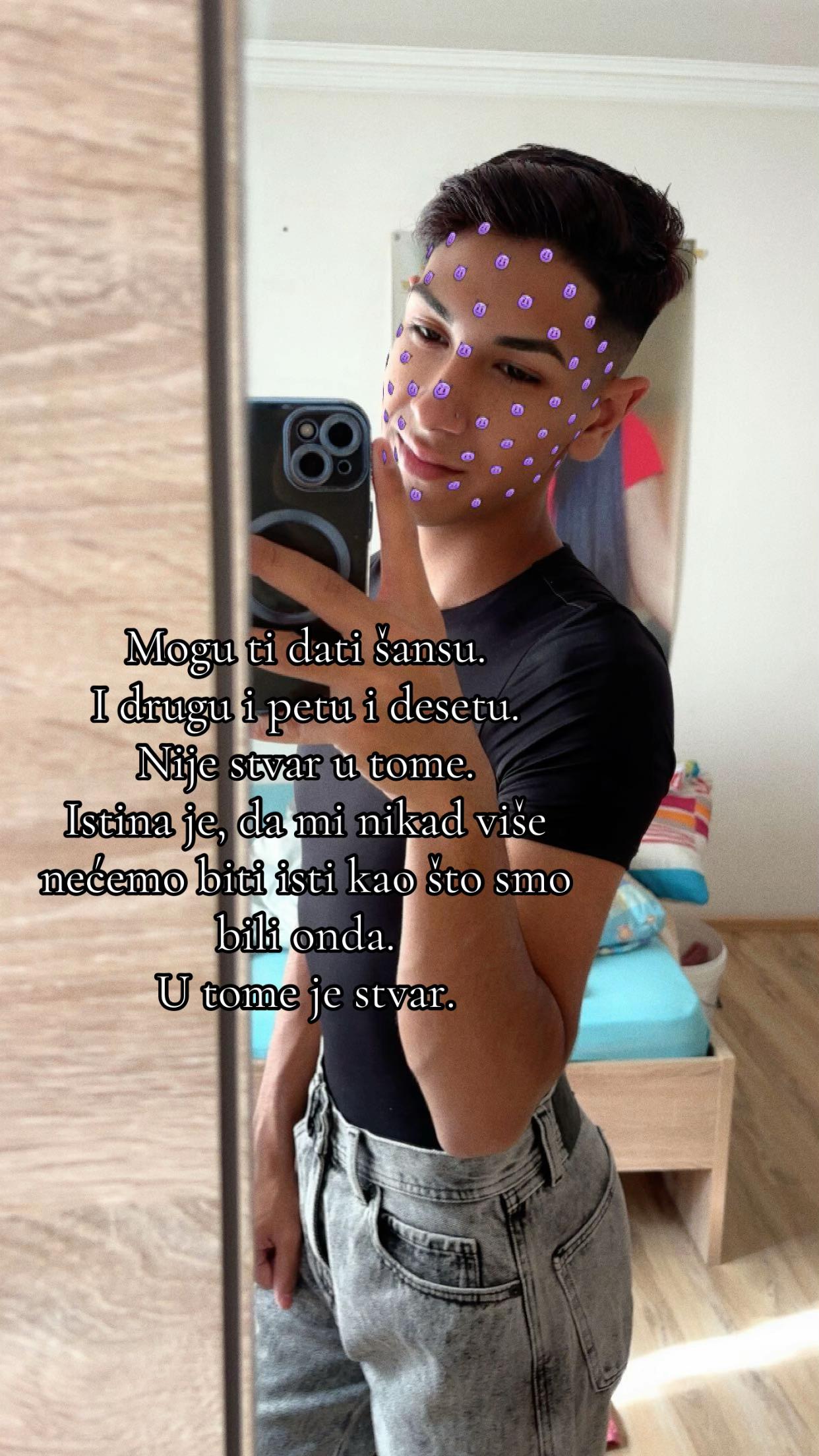 @𝓜𝓪𝓴𝔂🥀