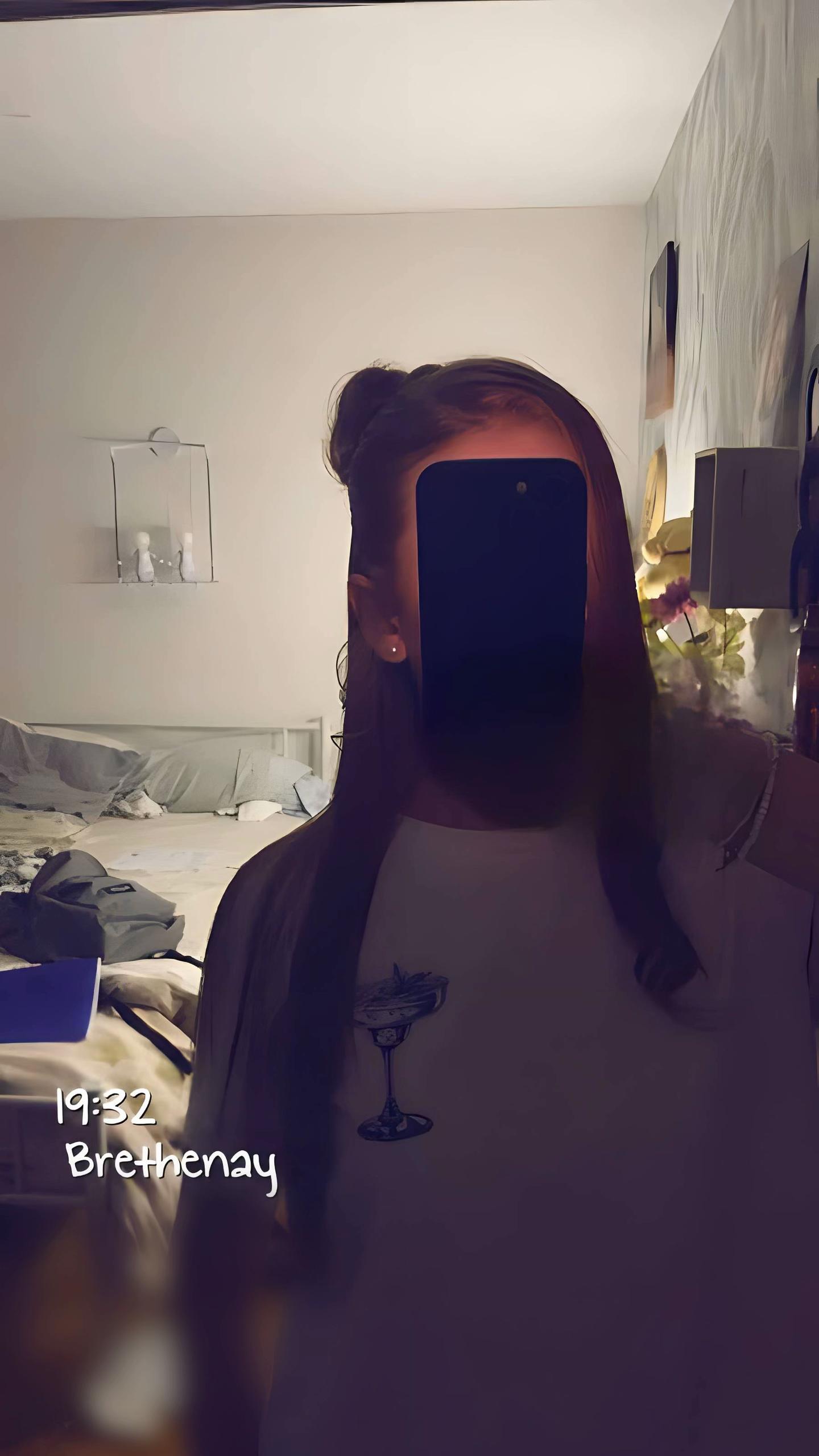 @𝐿𝒾𝓃𝑒🫂